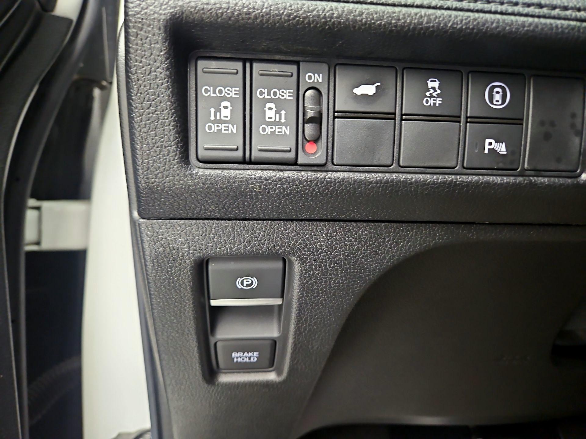 Thumbnail: 2023 Honda Odyssey - 13