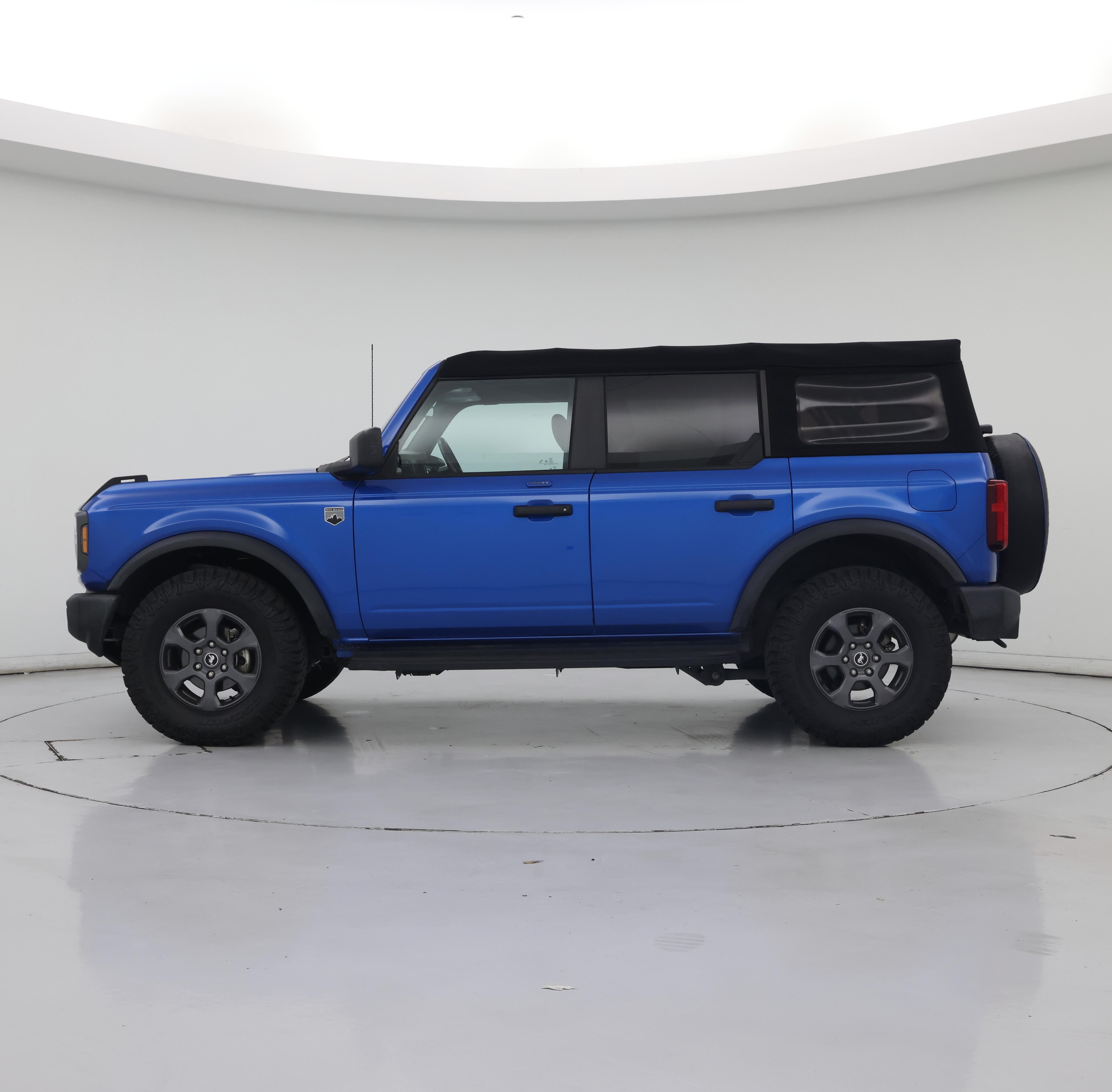 Thumbnail: 2022 Ford Bronco - 3