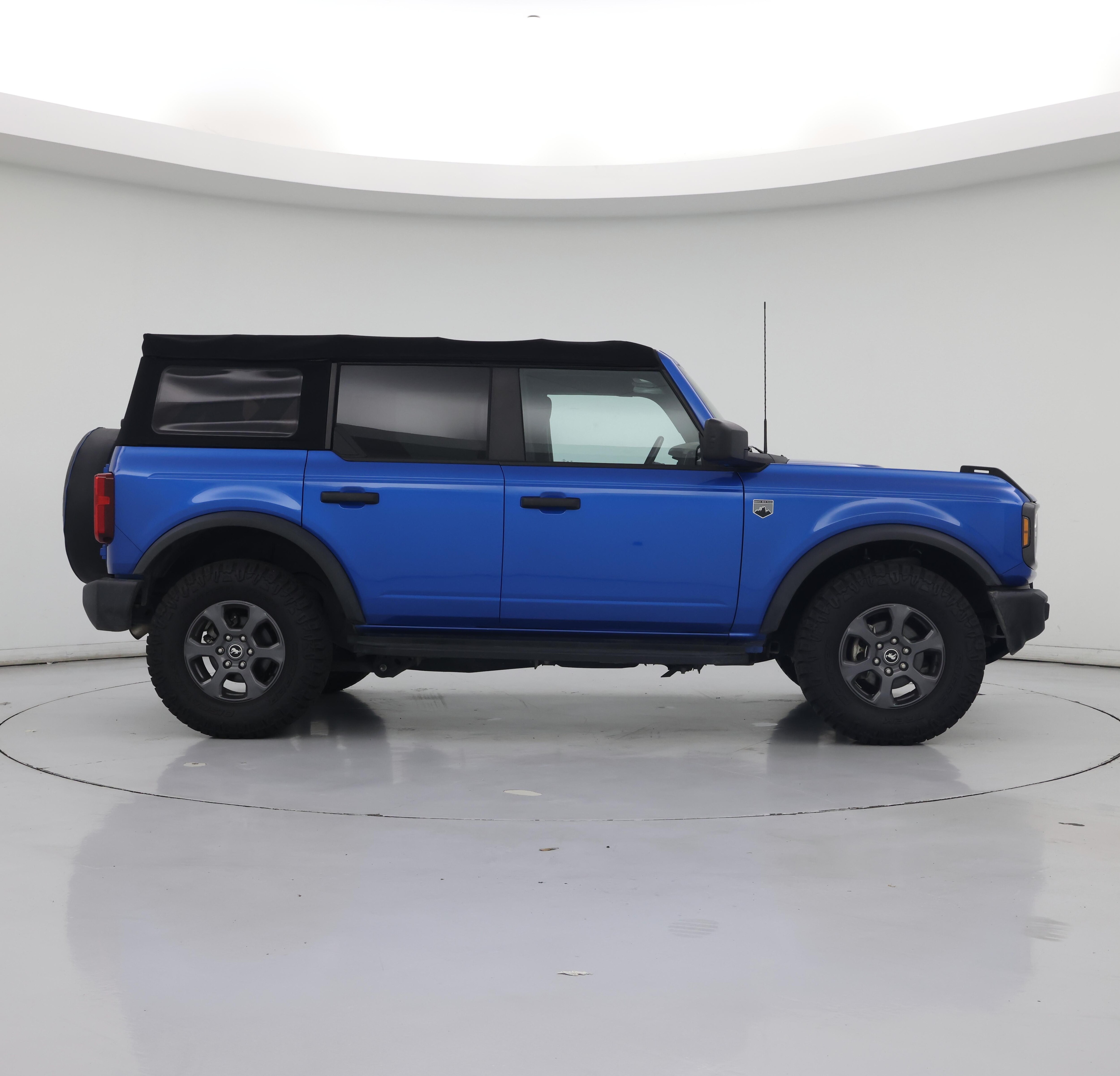 Thumbnail: 2022 Ford Bronco - 7