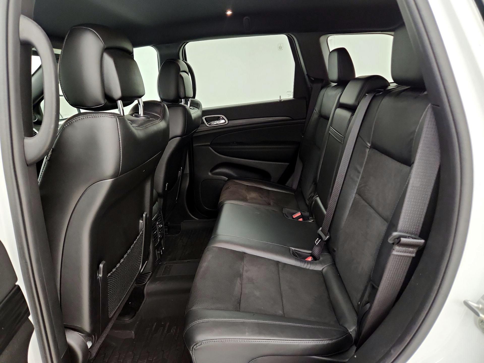 Thumbnail: 2021 Jeep Grand Cherokee - 20