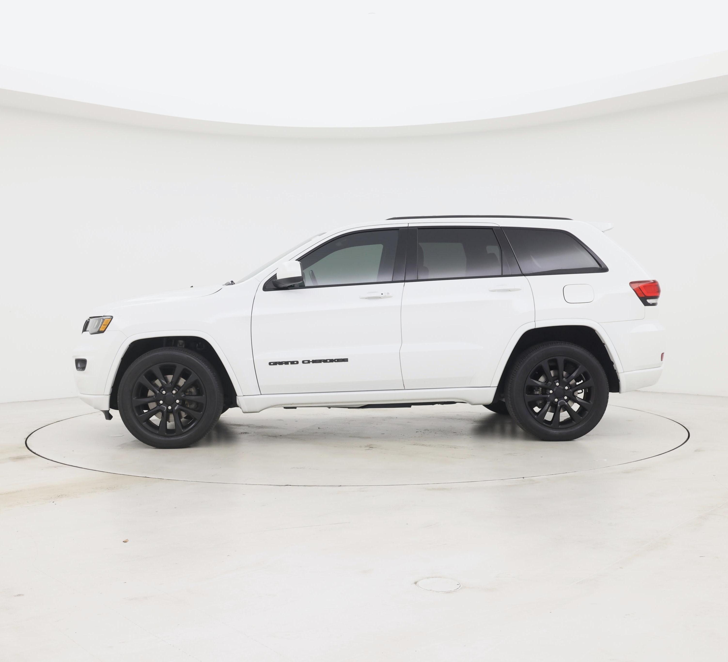 Thumbnail: 2021 Jeep Grand Cherokee - 3