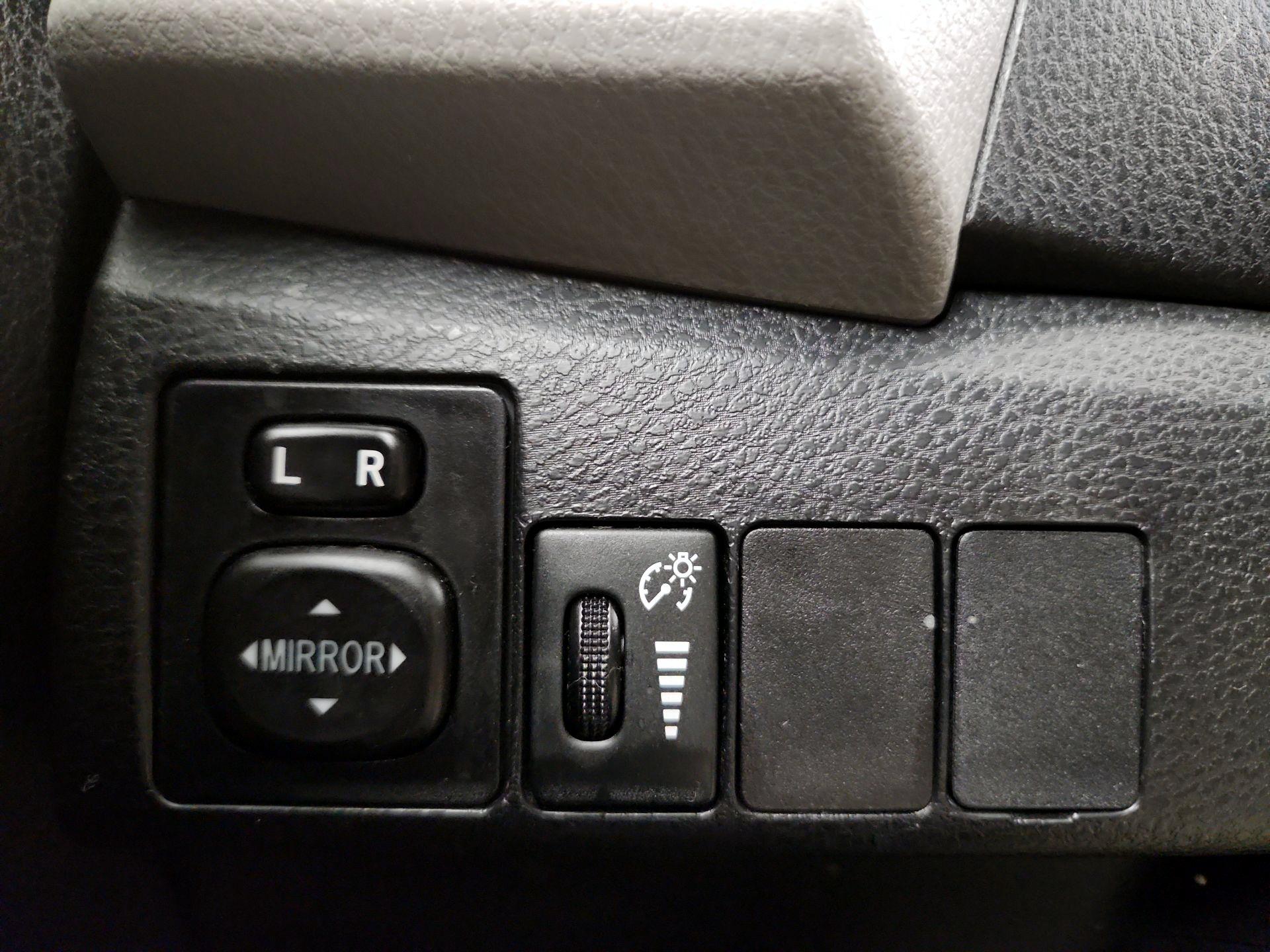 Thumbnail: 2014 Toyota Corolla - 11