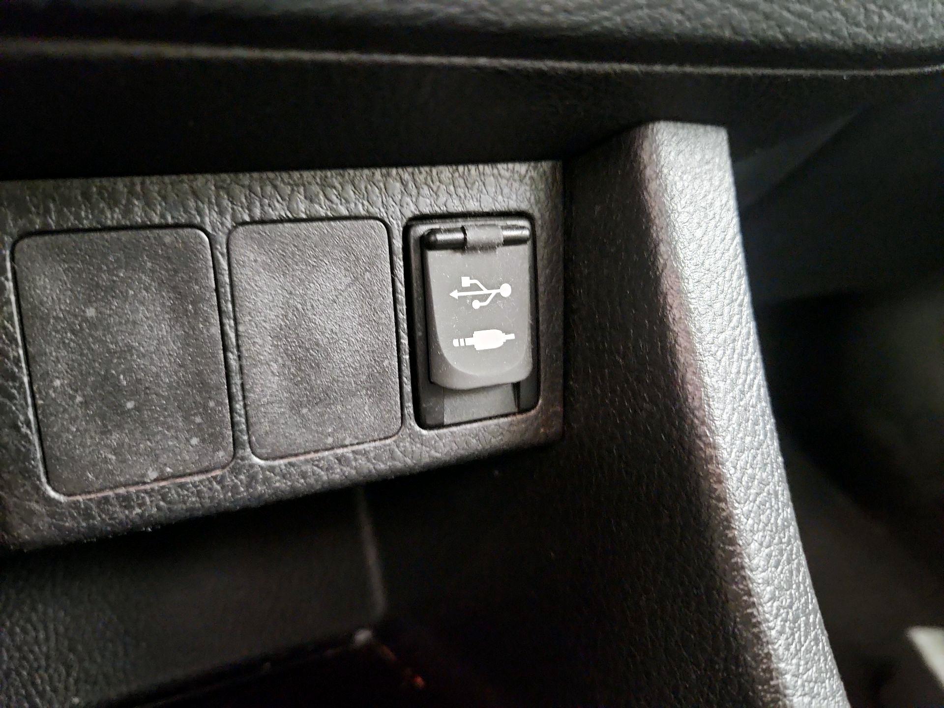 Thumbnail: 2014 Toyota Corolla - 16