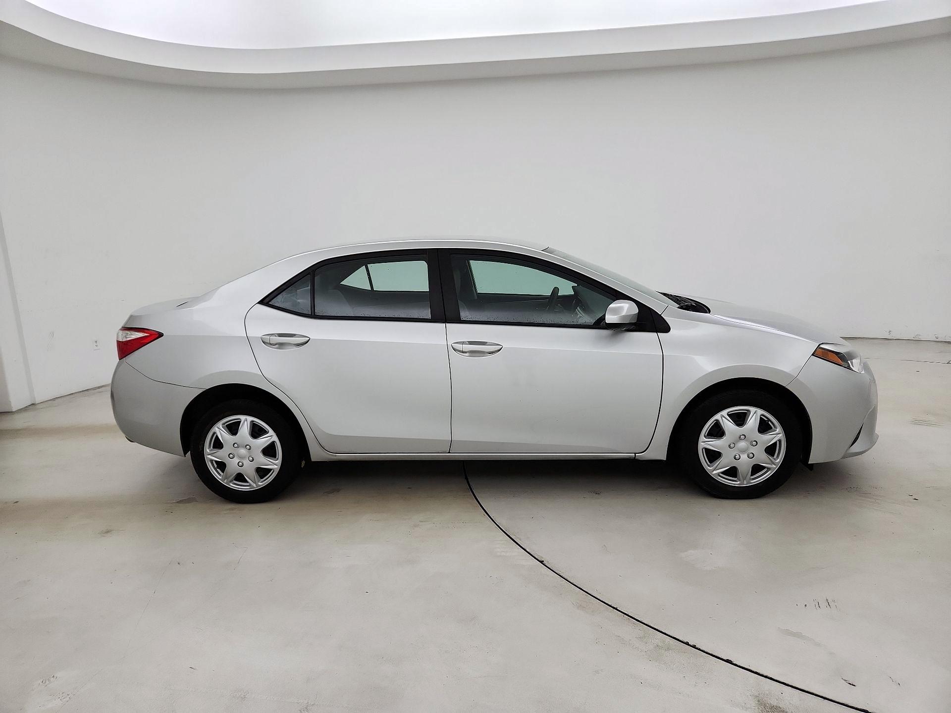 Thumbnail: 2014 Toyota Corolla - 4