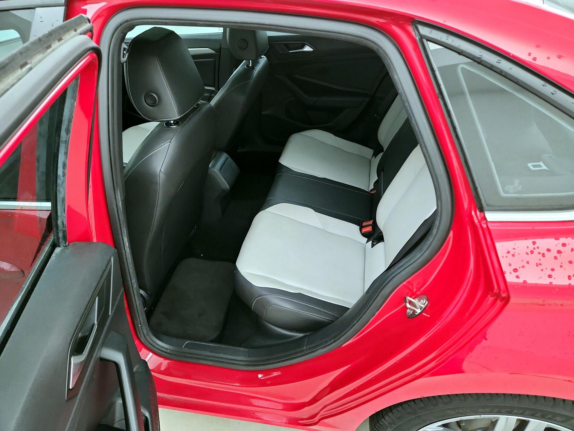 Thumbnail: 2020 Volkswagen Jetta - 20