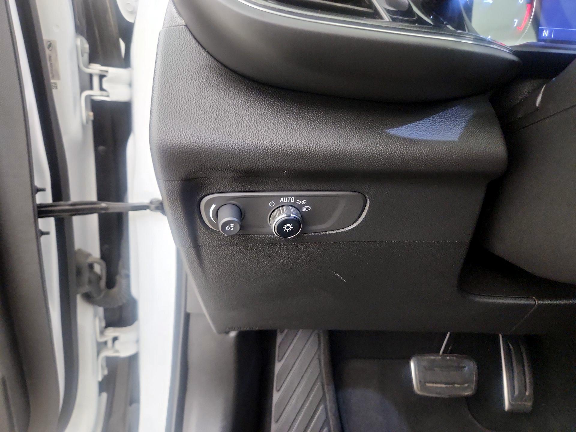 Thumbnail: 2023 Buick Envision - 11