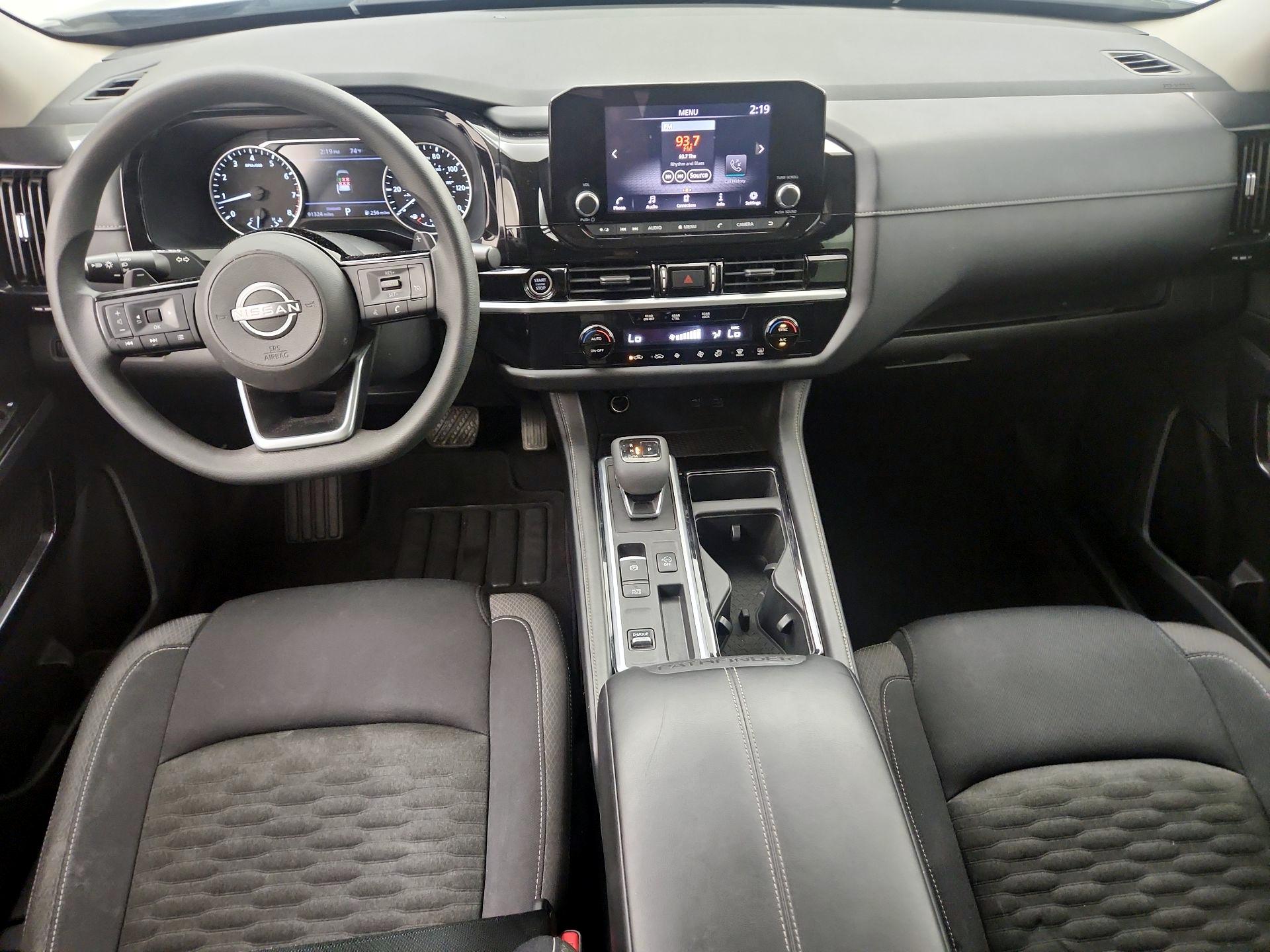 Thumbnail: 2022 Nissan Pathfinder - 9