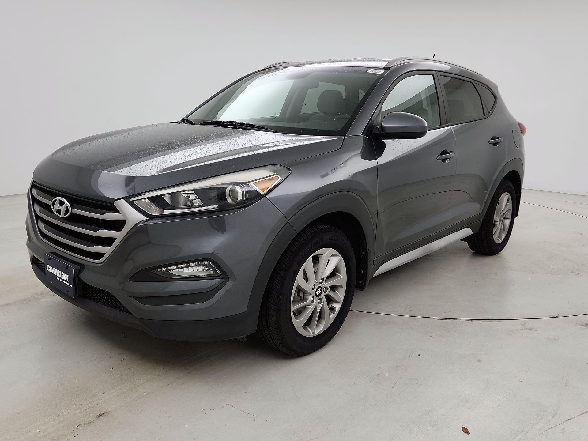 Thumbnail: 2017 Hyundai Tucson - 3