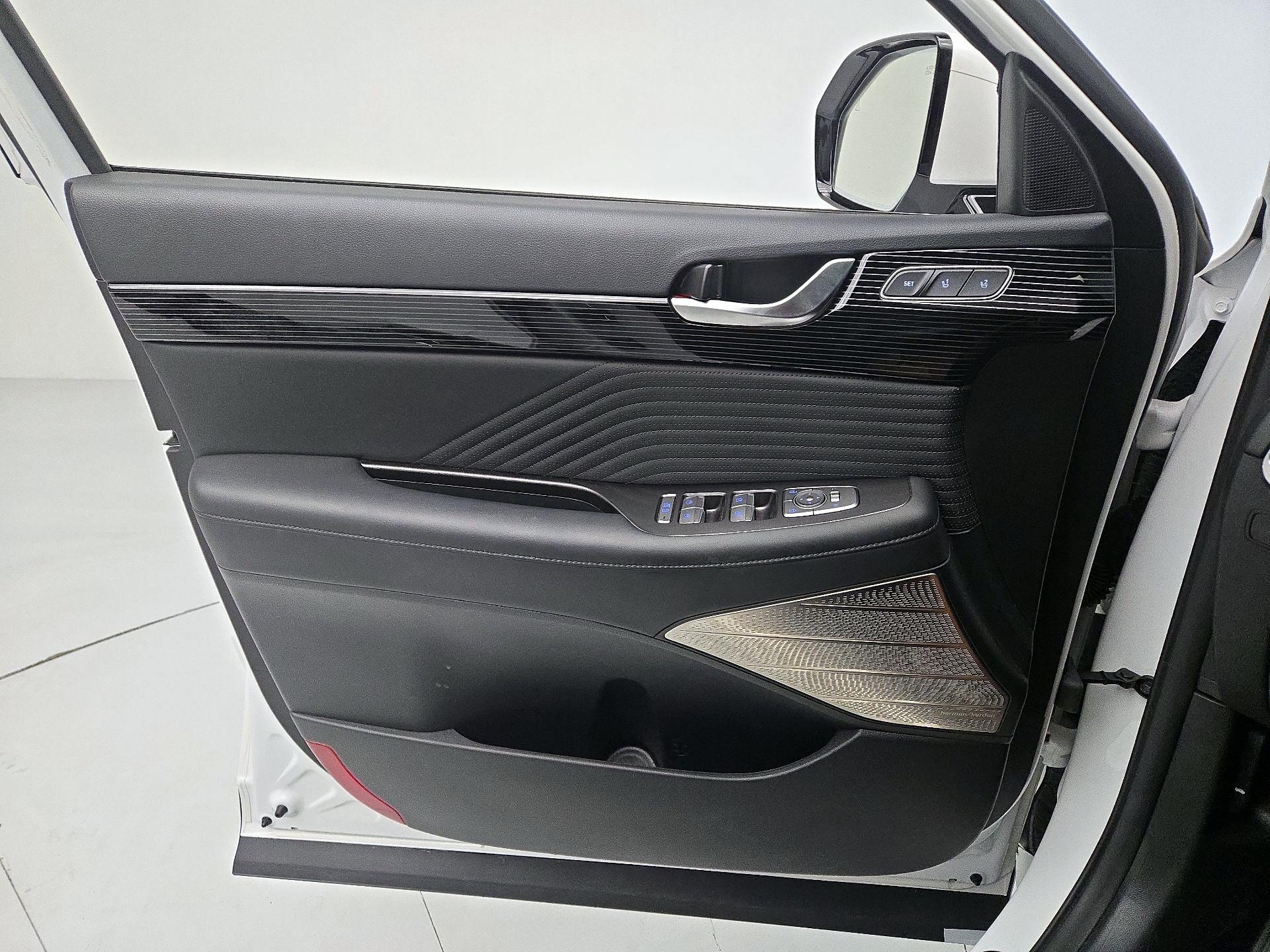Thumbnail: 2025 Hyundai Palisade - 12