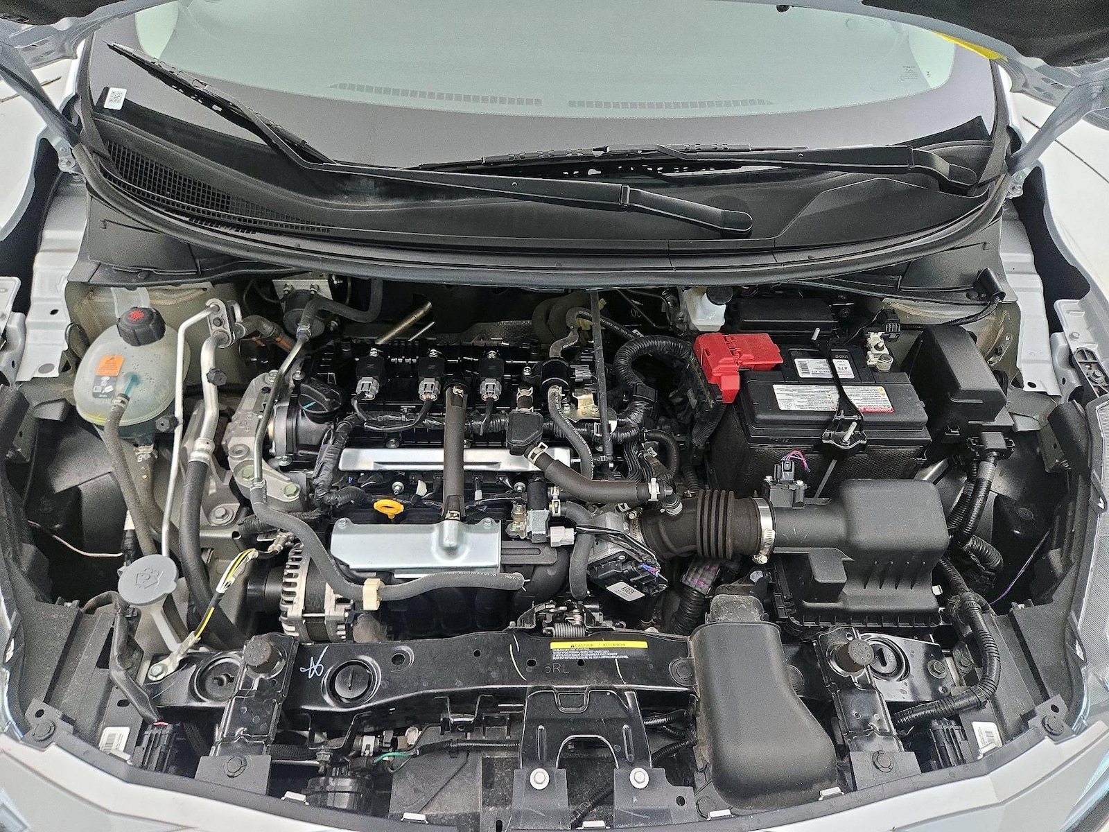 2025 Nissan Versa Sedan SV - Photo 21