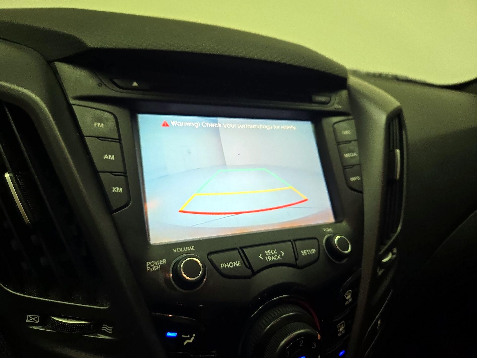 Thumbnail: 2016 Hyundai Veloster - 14