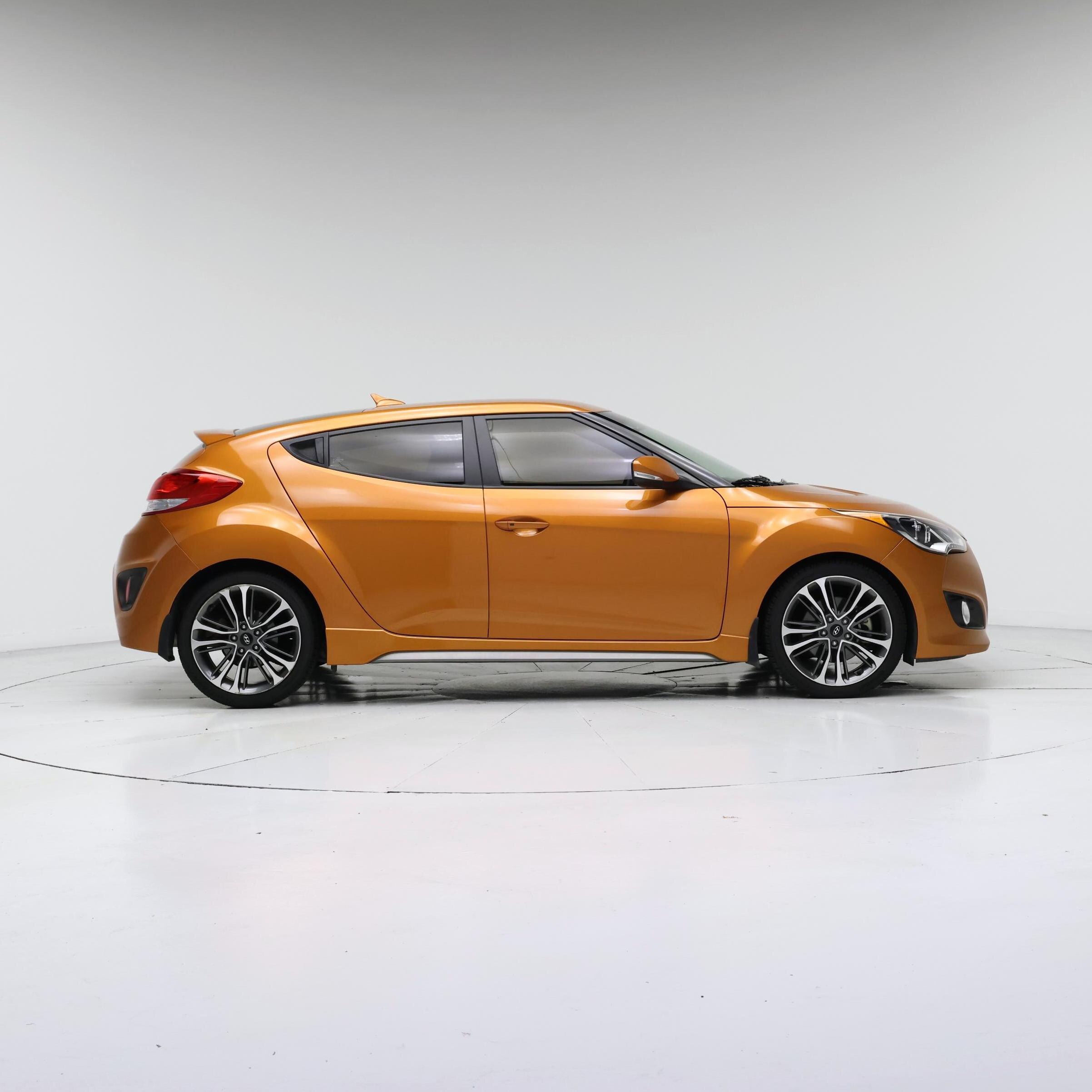 Thumbnail: 2016 Hyundai Veloster - 7