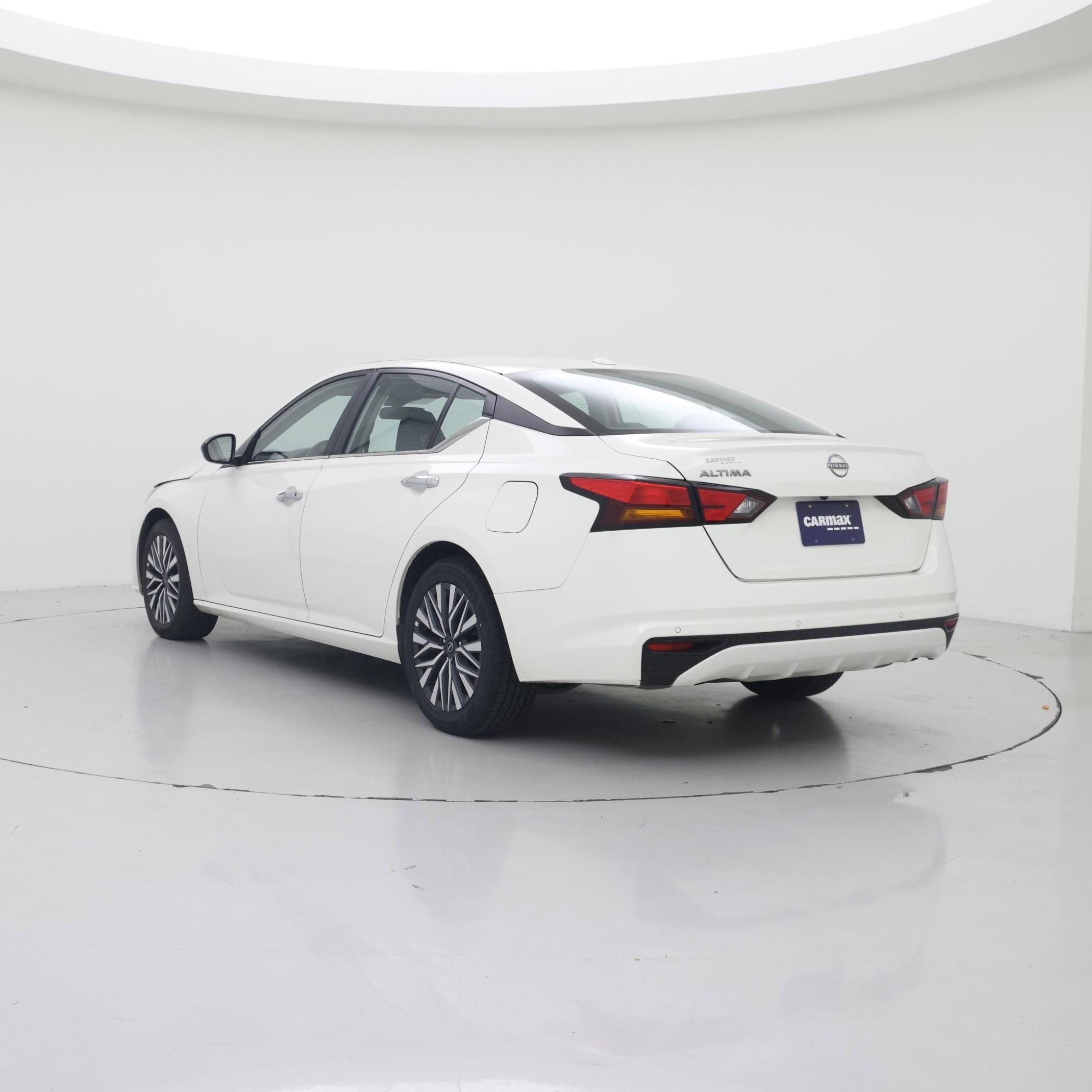 Thumbnail: 2025 Nissan Altima - 2