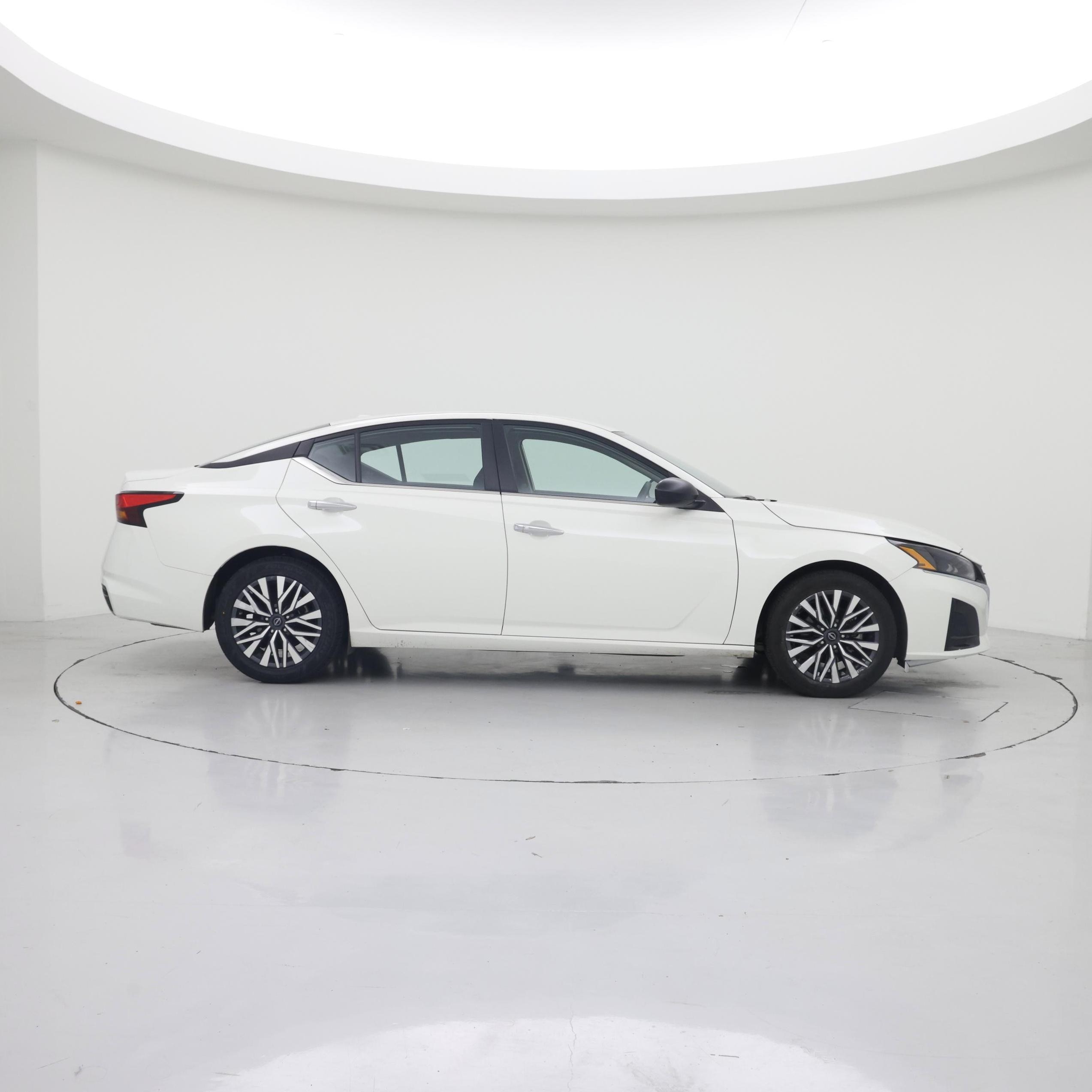 Thumbnail: 2025 Nissan Altima - 7