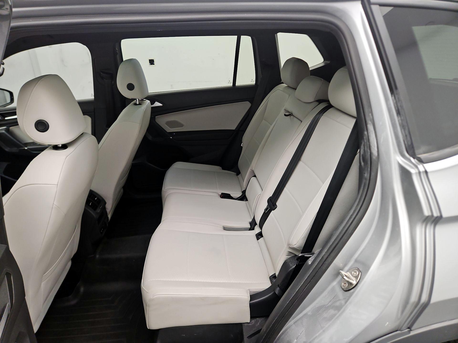 Thumbnail: 2020 Volkswagen Tiguan - 18