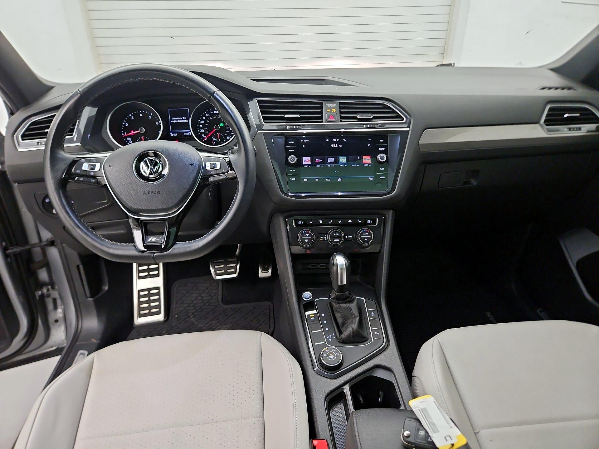 Thumbnail: 2020 Volkswagen Tiguan - 8