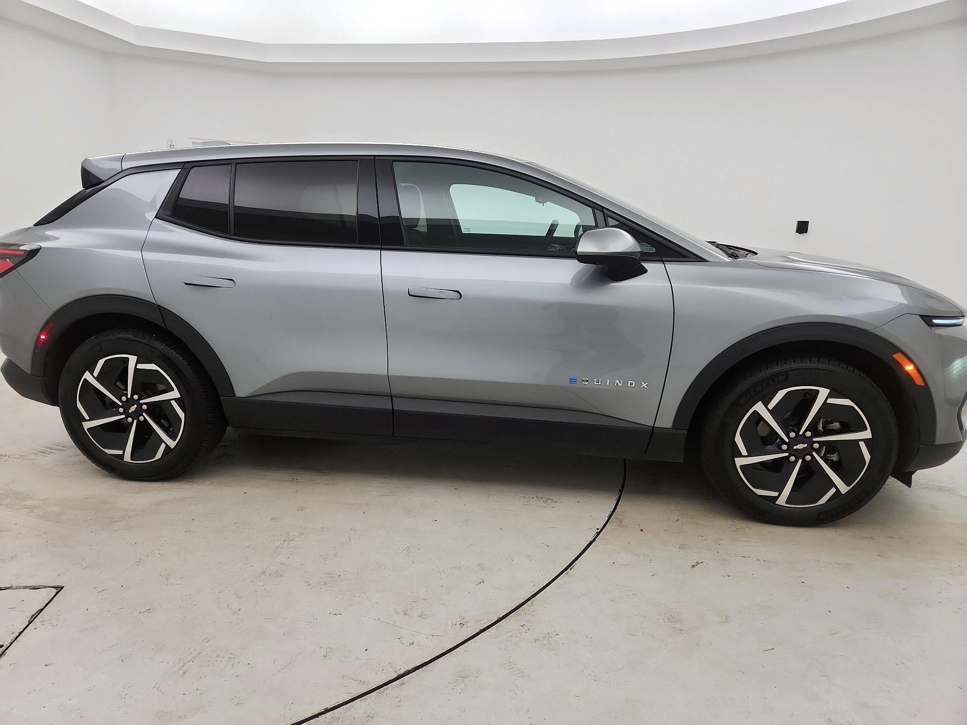 Thumbnail: 2025 Chevrolet Equinox - 4