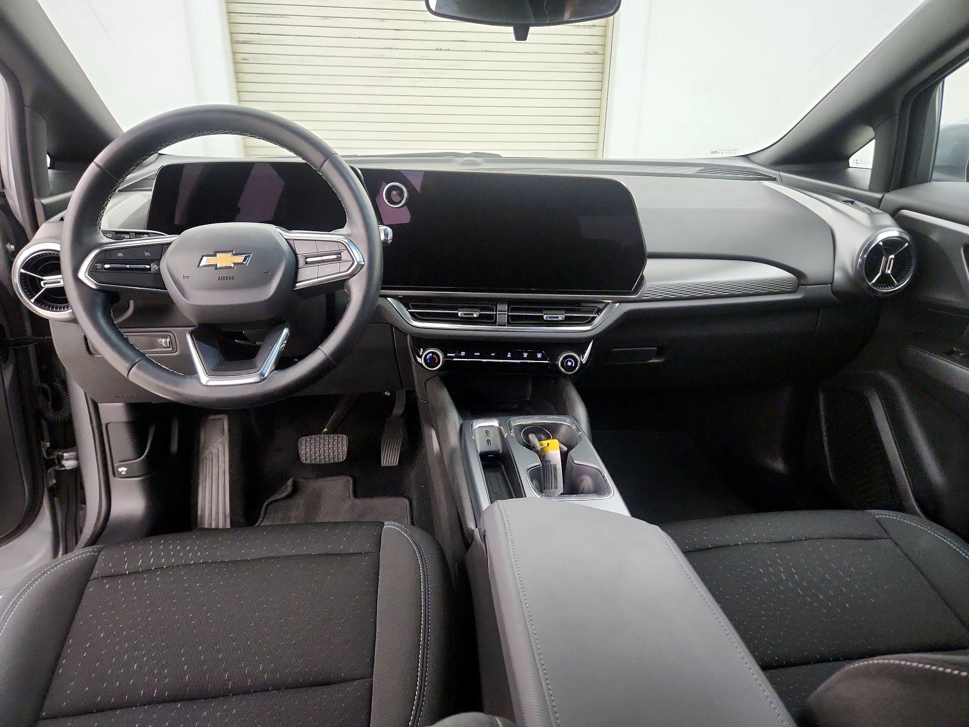 Thumbnail: 2025 Chevrolet Equinox - 8