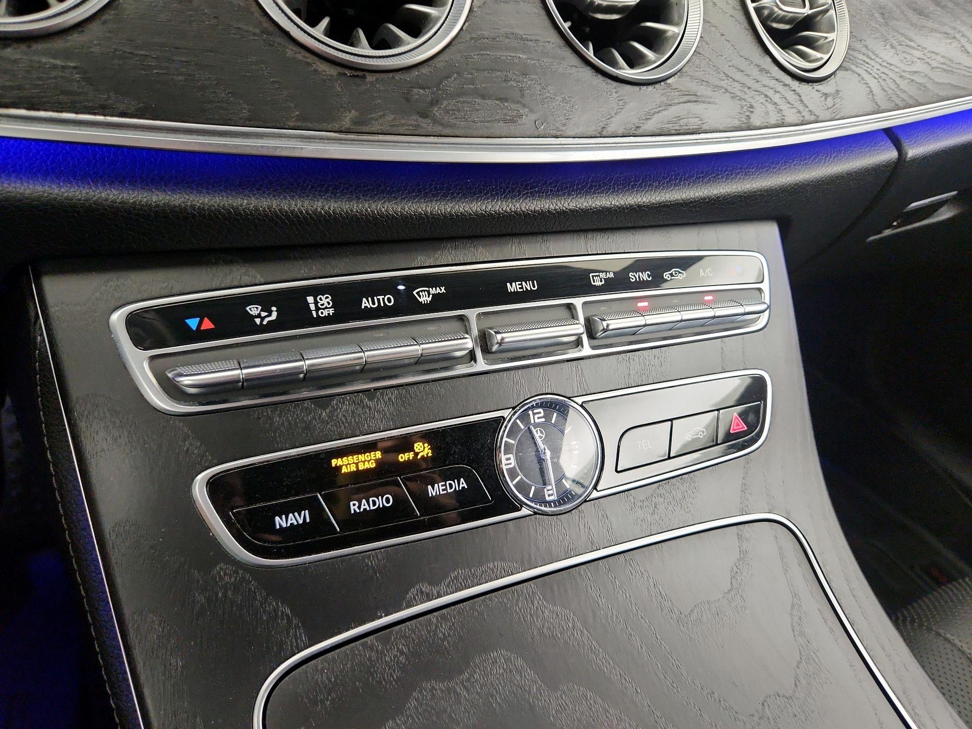 Thumbnail: 2018 Mercedes-Benz E-Class - 15