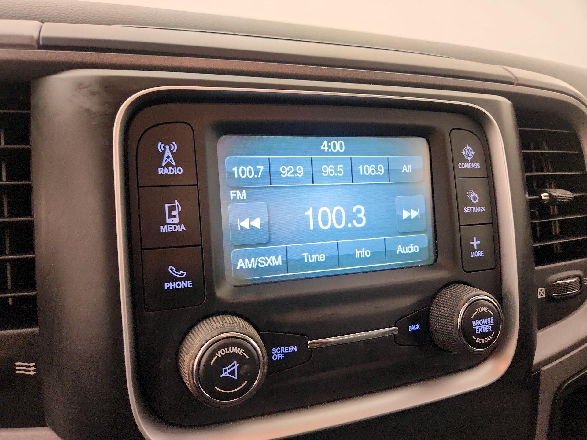 Thumbnail: 2020 RAM 1500 Classic - 15