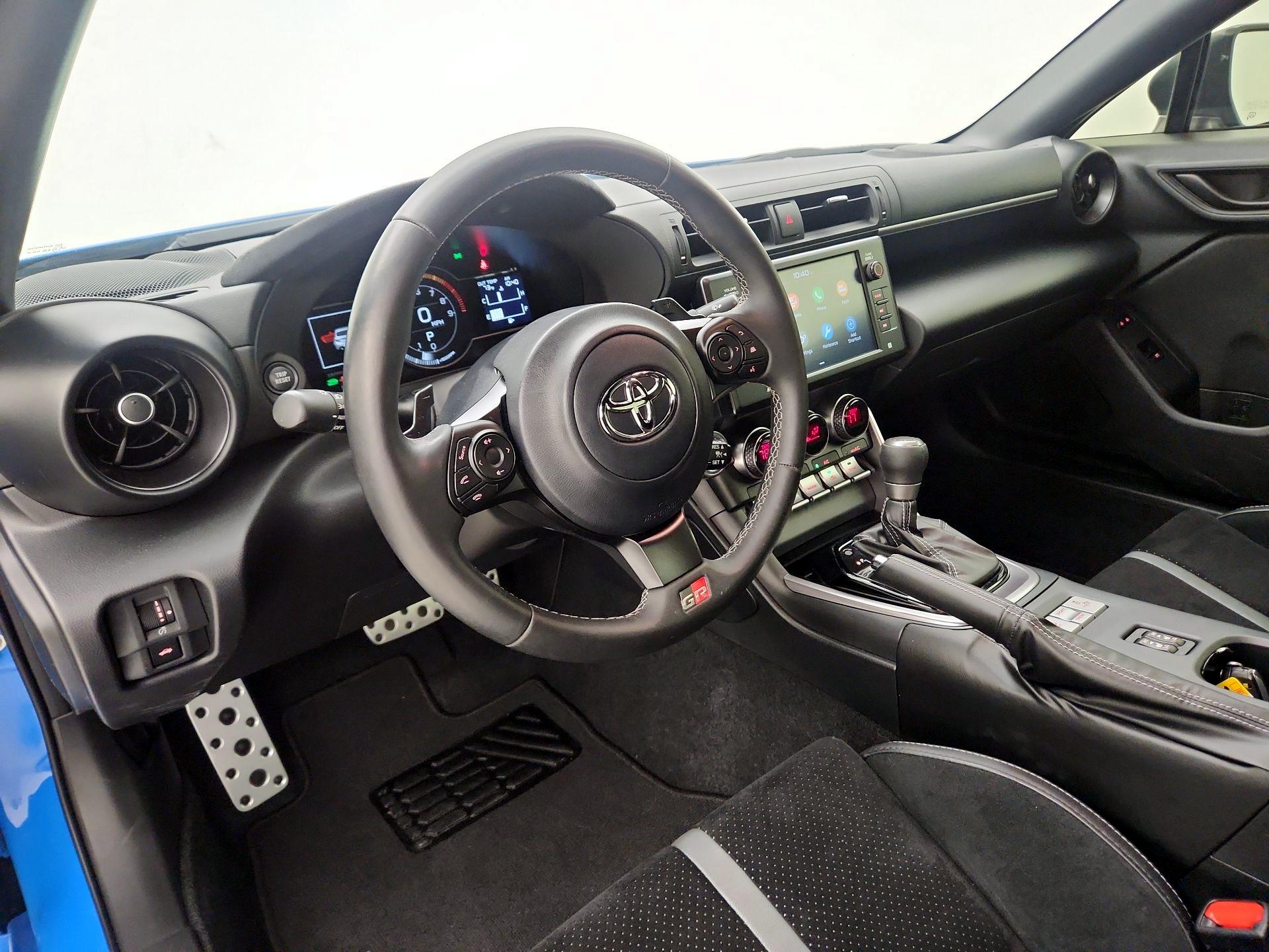 Thumbnail: 2024 Toyota GR86 - 9