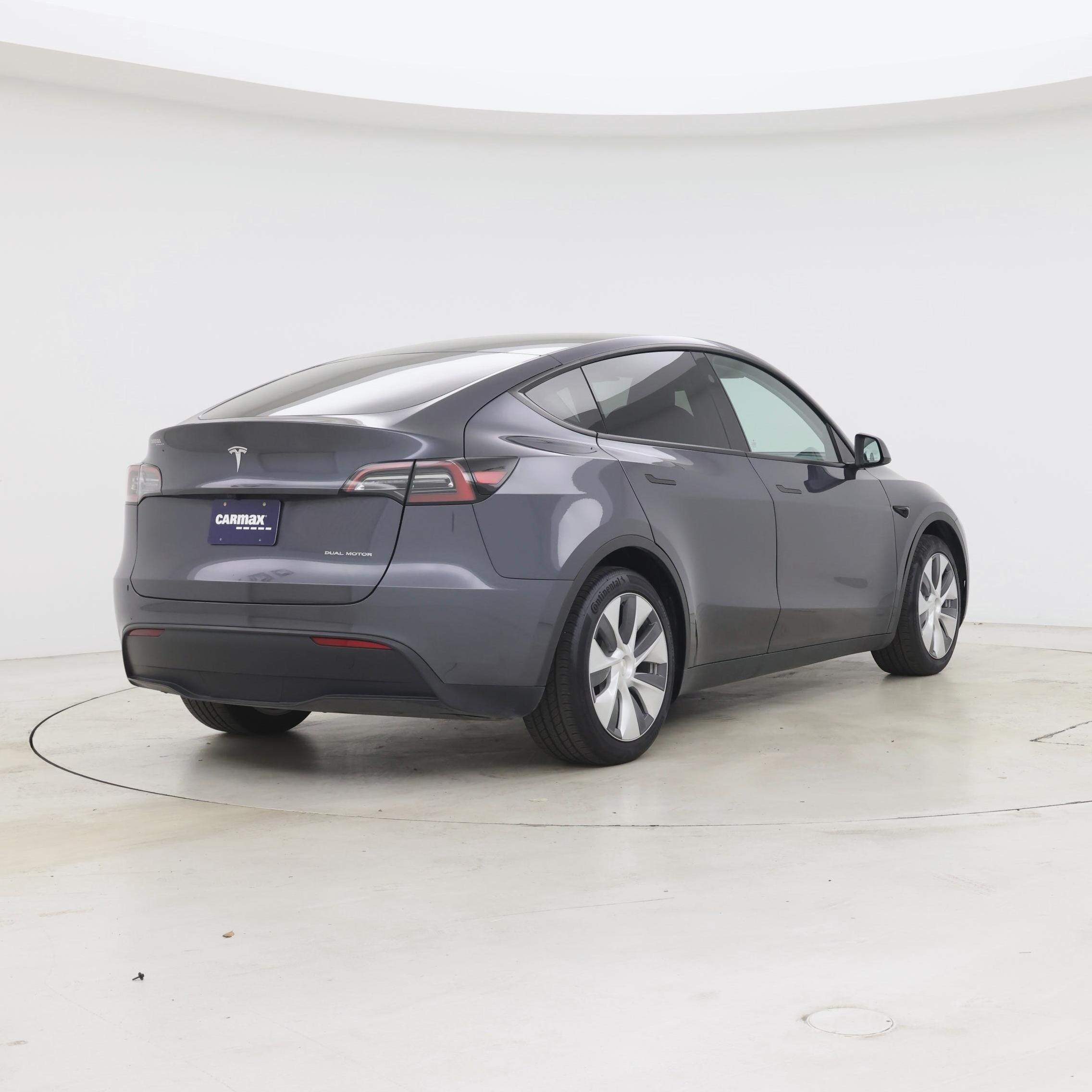 Thumbnail: 2023 Tesla Model Y - 8