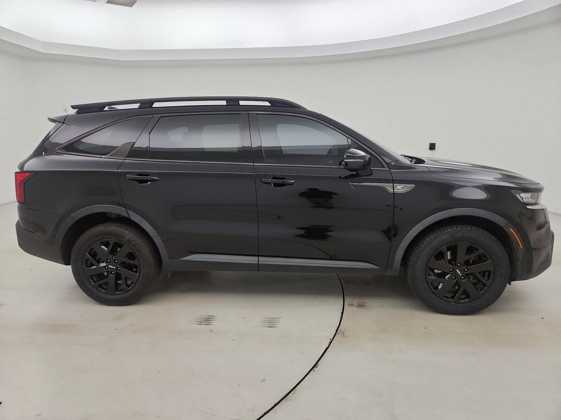Thumbnail: 2022 Kia Sorento - 4