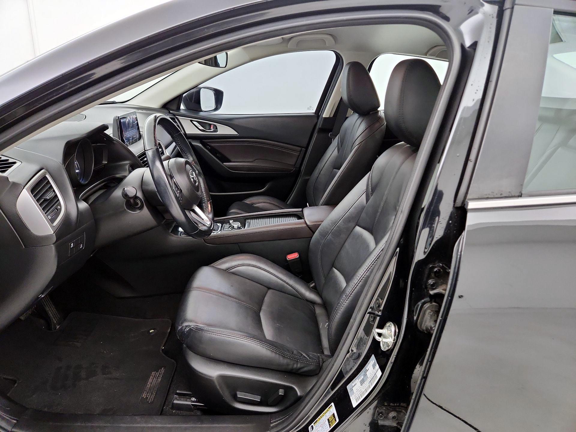 Thumbnail: 2018 Mazda Mazda3 - 9