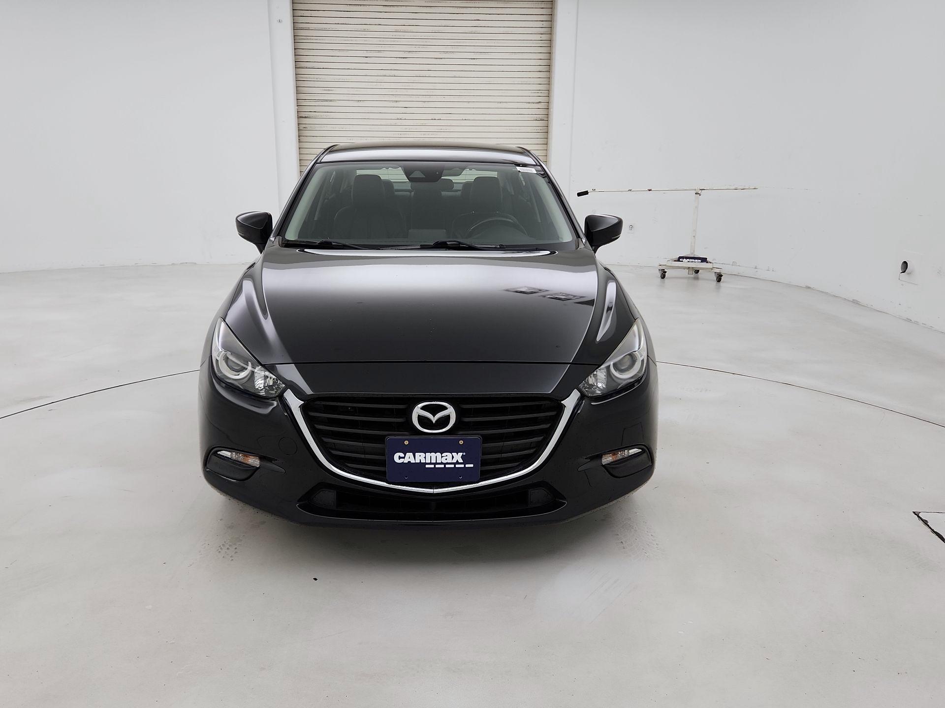 Thumbnail: 2018 Mazda Mazda3 - 2
