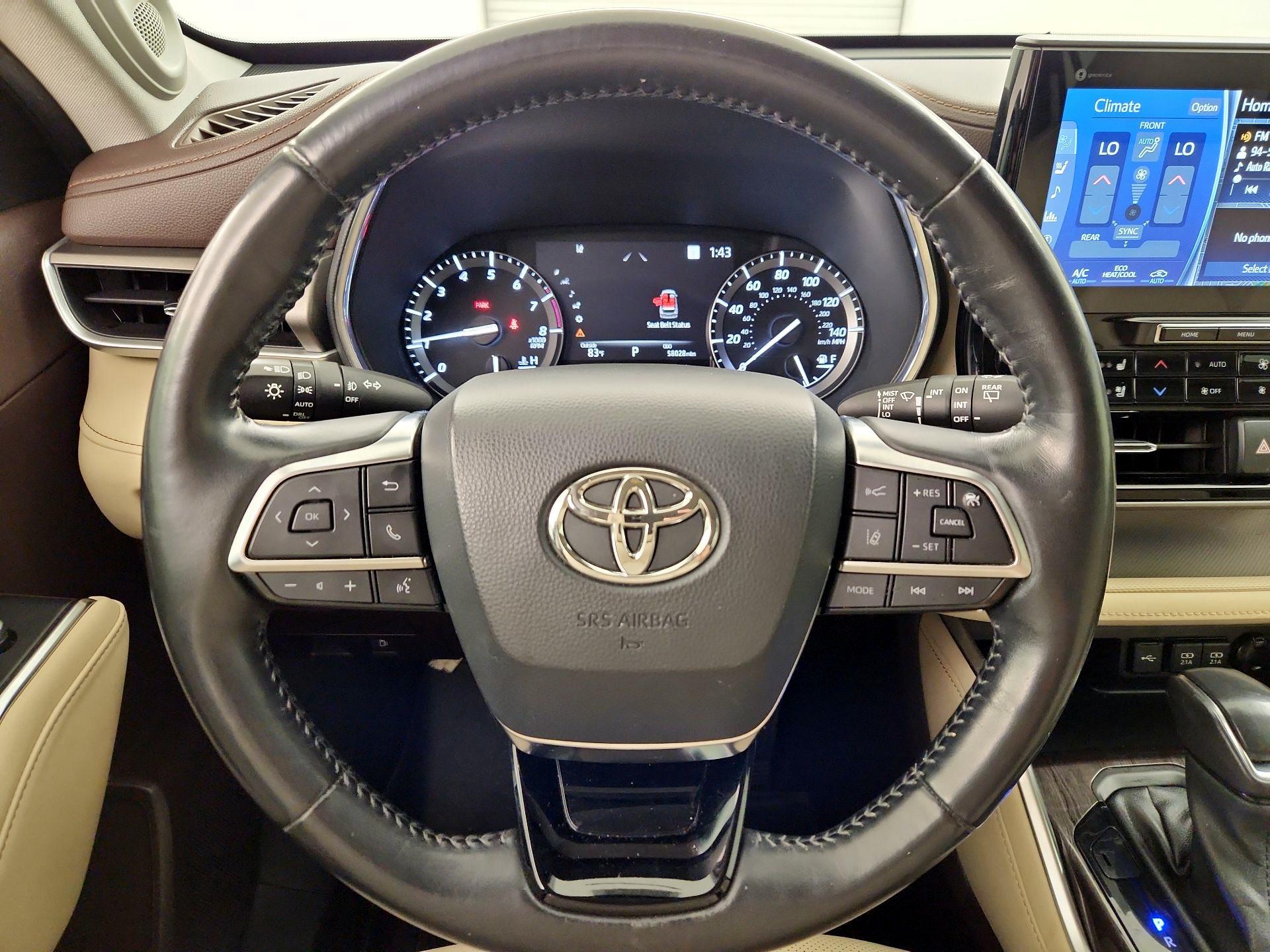 Thumbnail: 2020 Toyota Highlander - 10