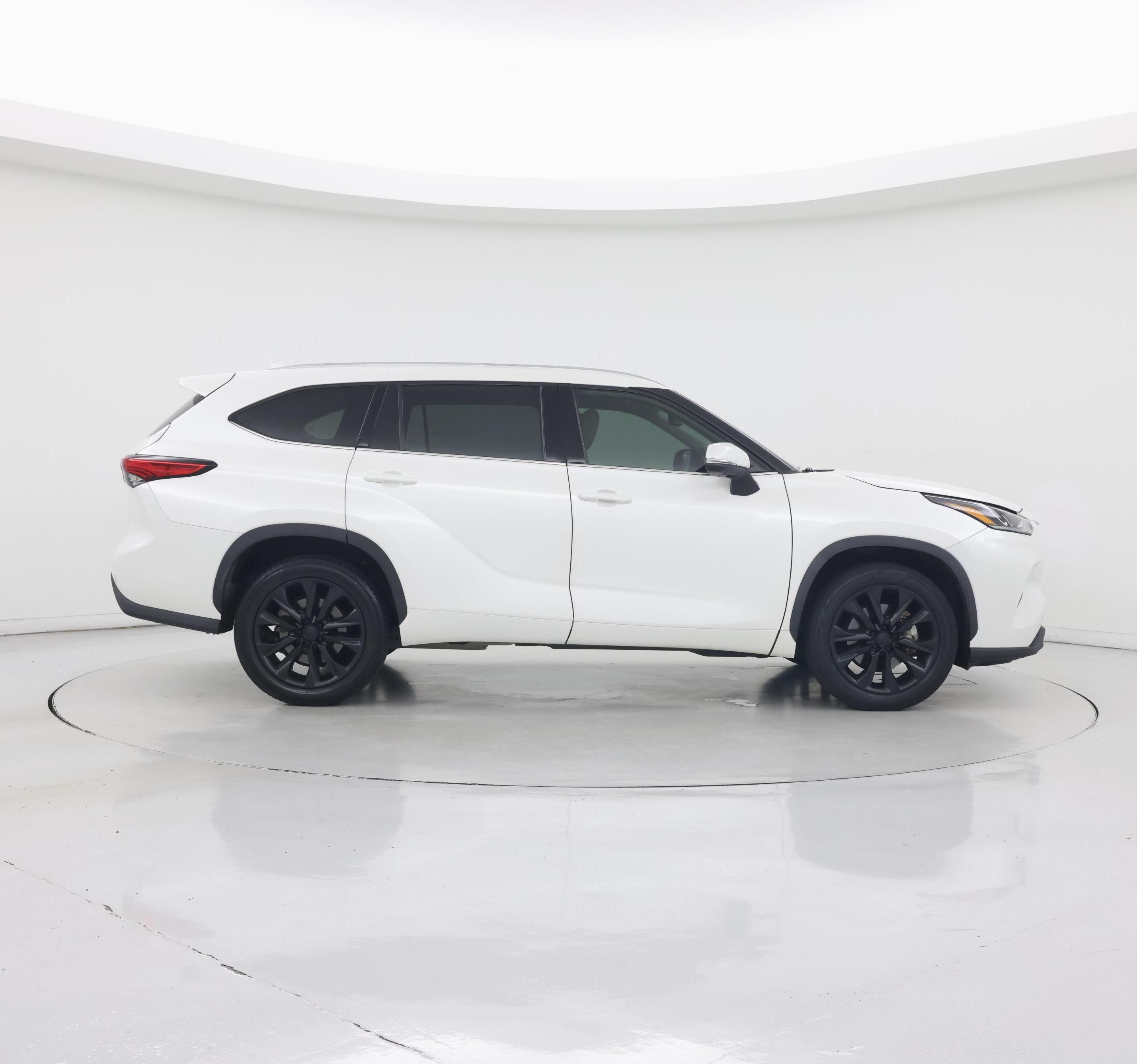 Thumbnail: 2020 Toyota Highlander - 7