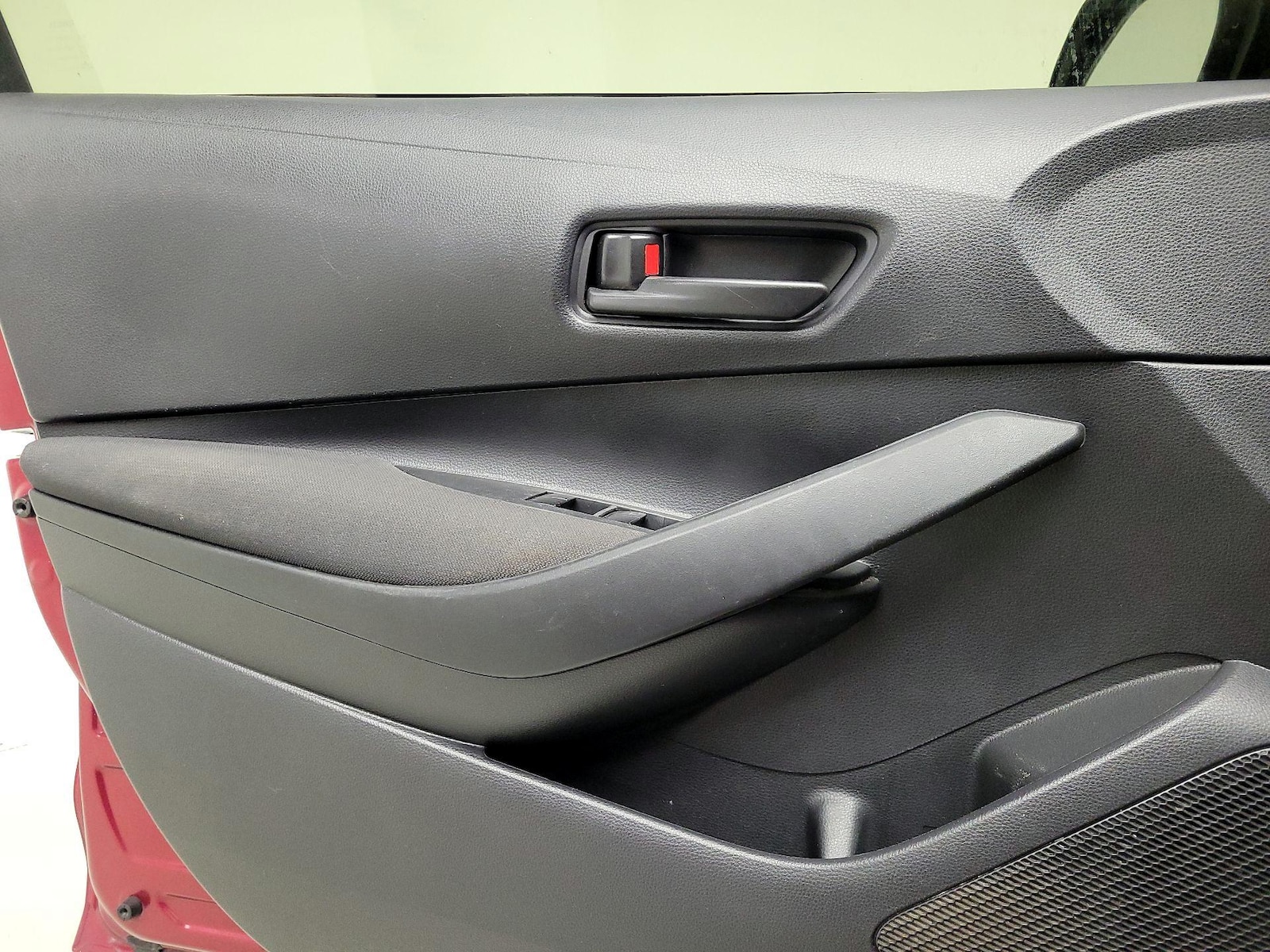 2022 Toyota Corolla LE - Photo 13