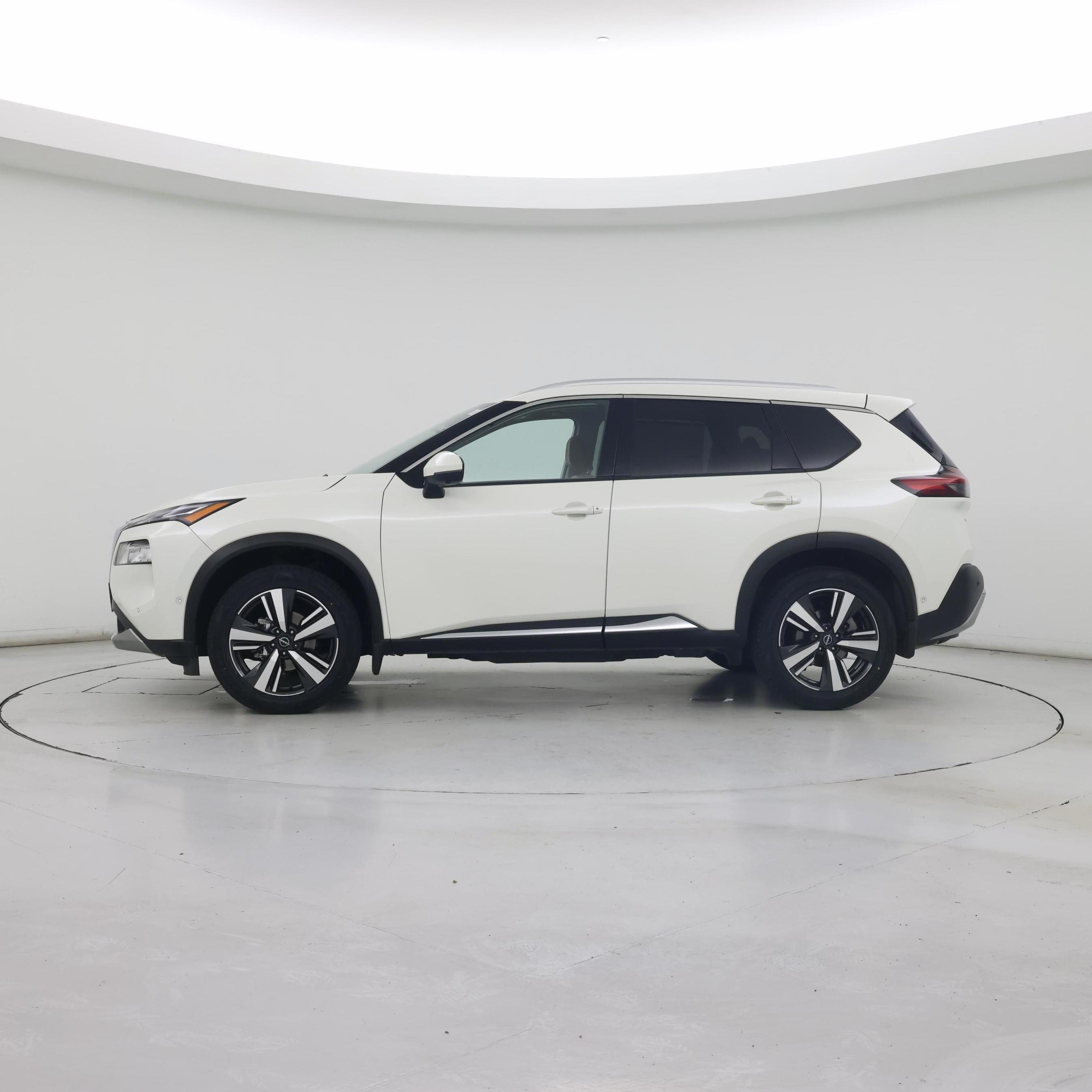 Thumbnail: 2023 Nissan Rogue - 3
