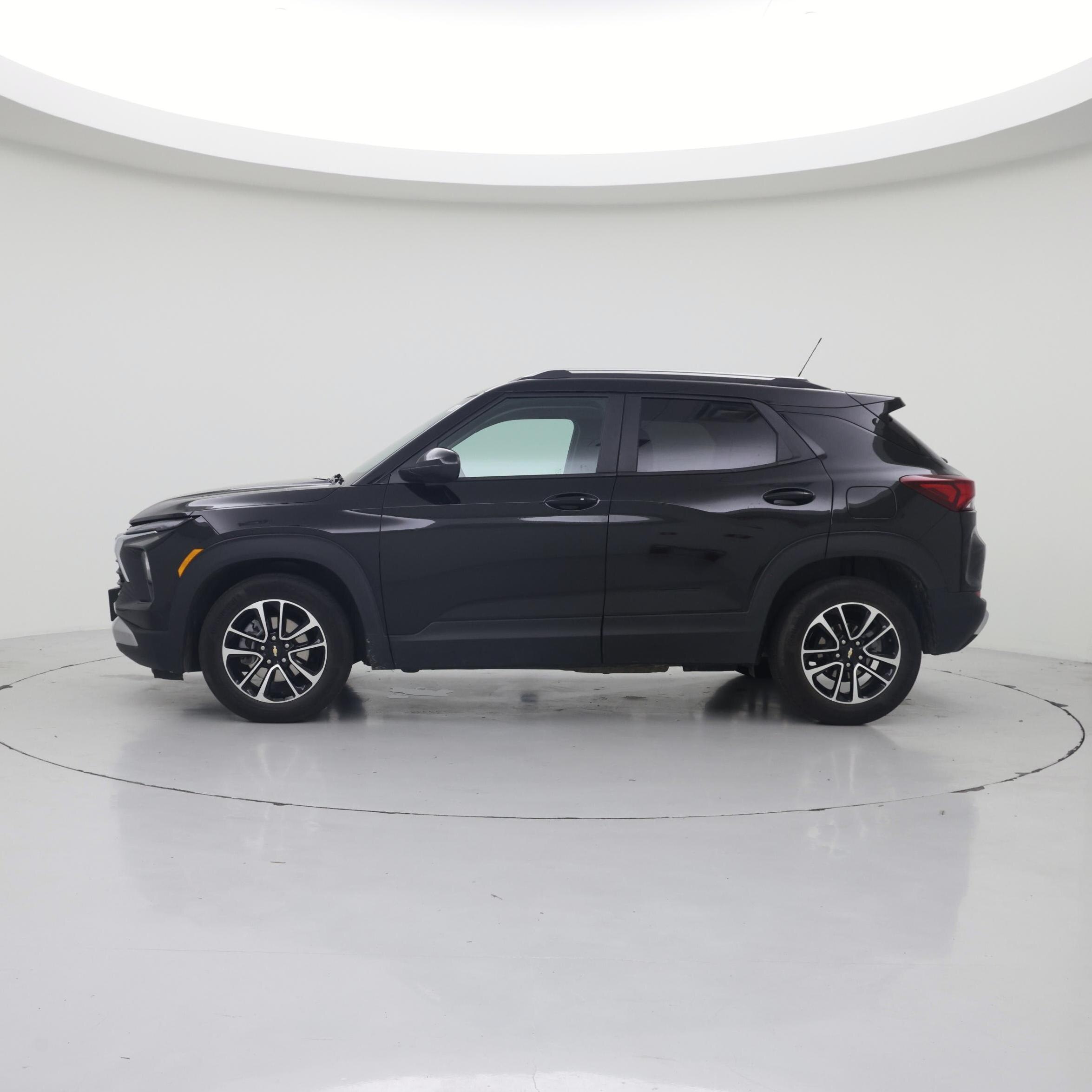 Thumbnail: 2025 Chevrolet TrailBlazer - 3