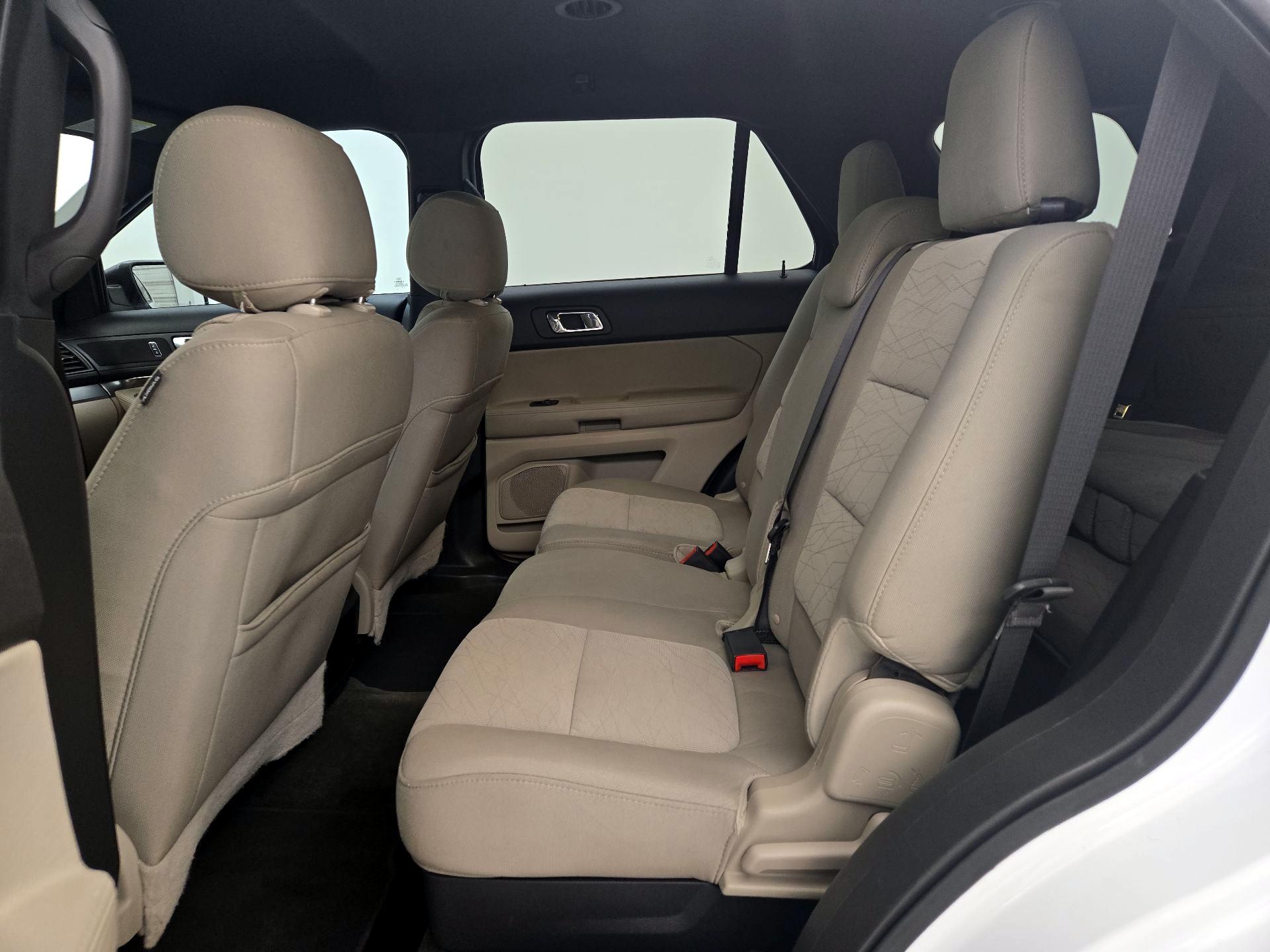 Thumbnail: 2014 Ford Explorer - 18