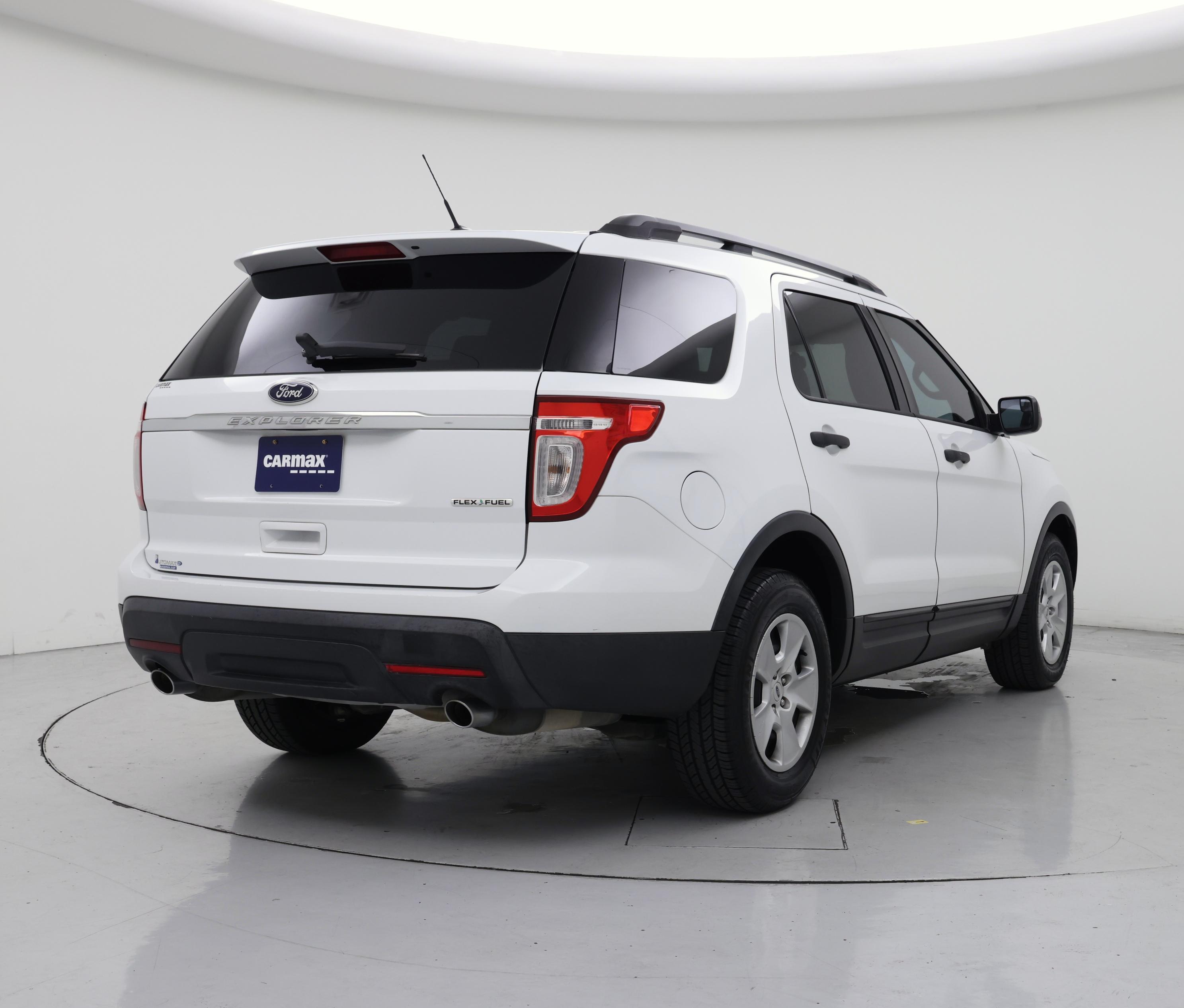 Thumbnail: 2014 Ford Explorer - 8
