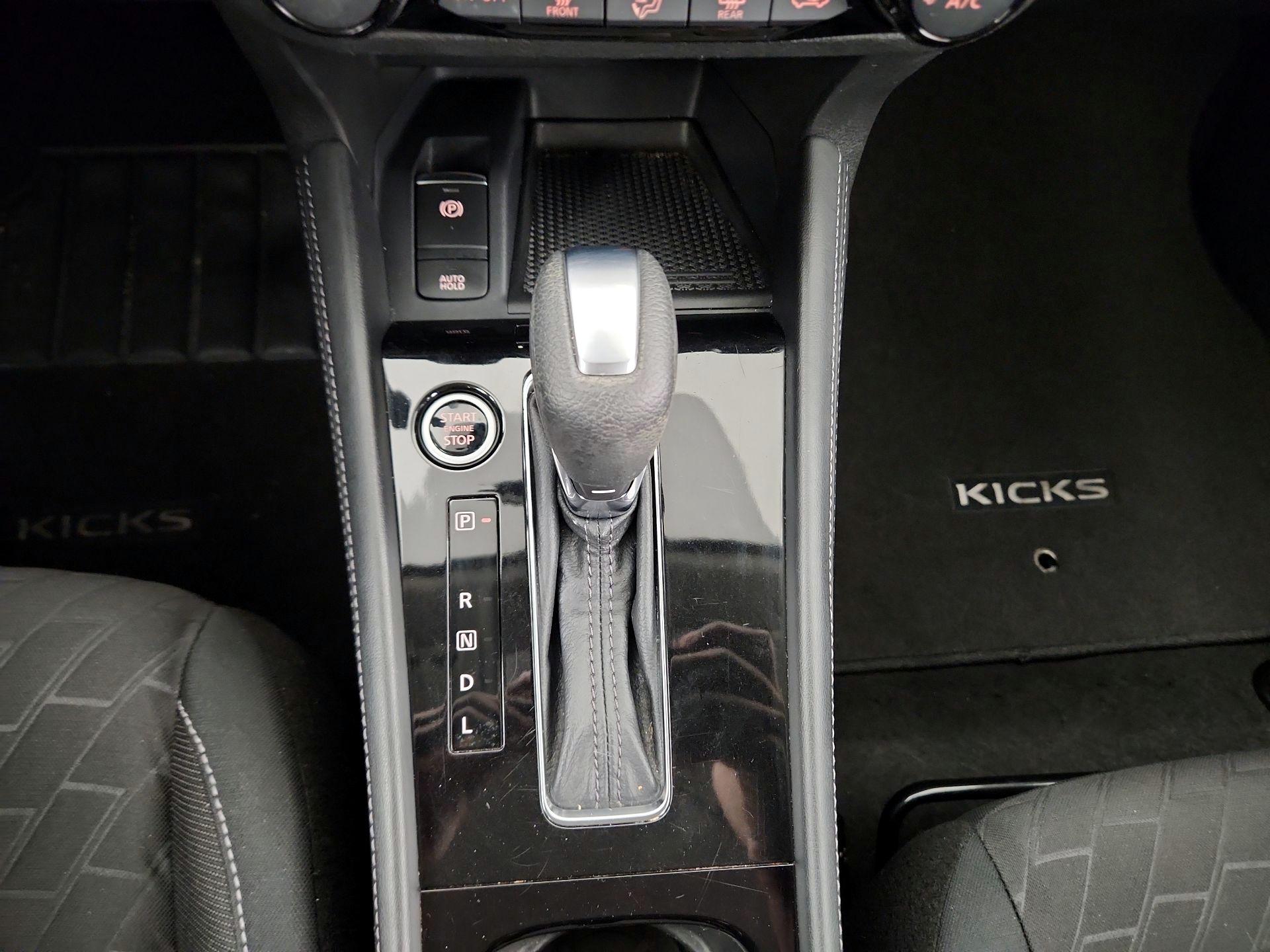 Thumbnail: 2022 Nissan Kicks - 14