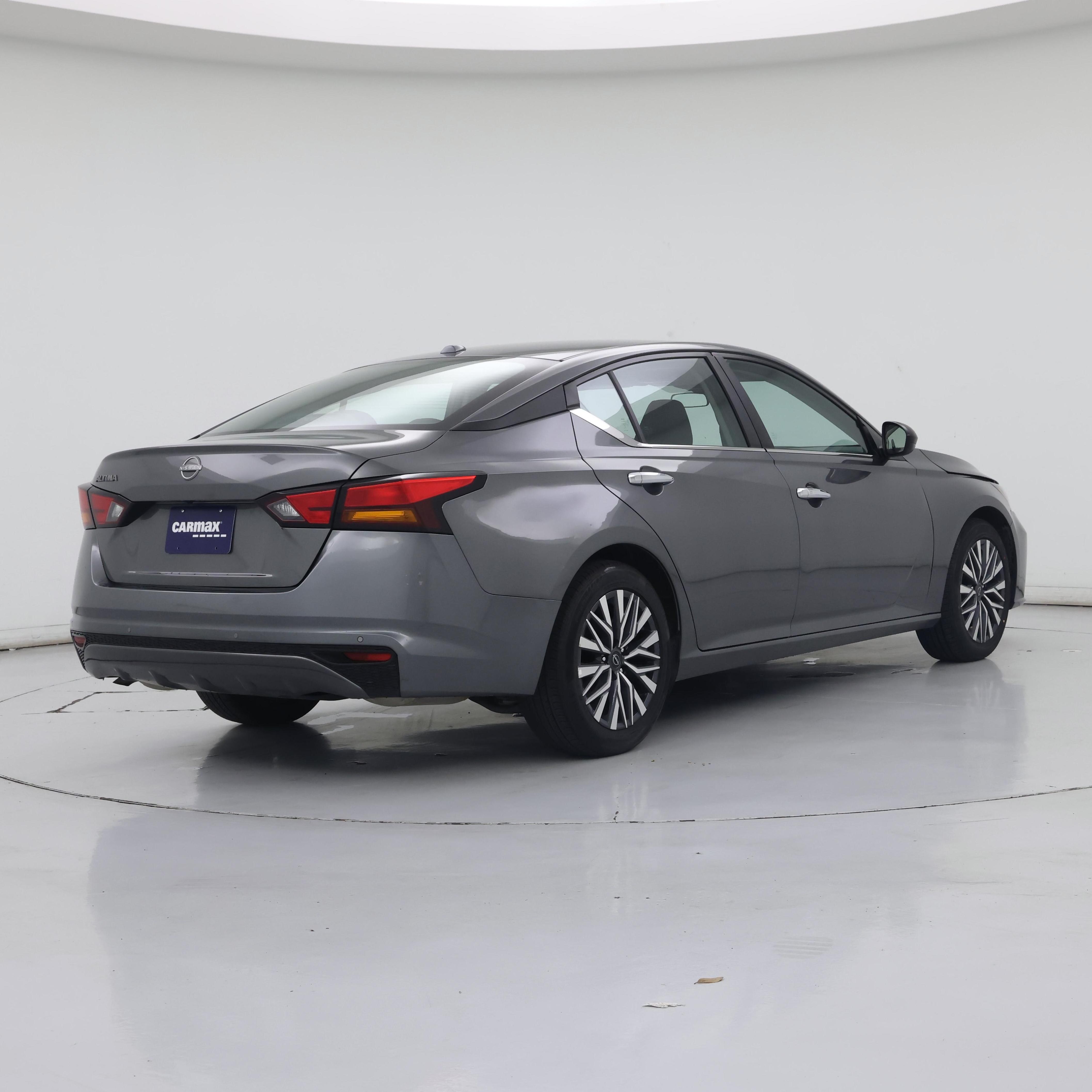 Thumbnail: 2025 Nissan Altima - 8