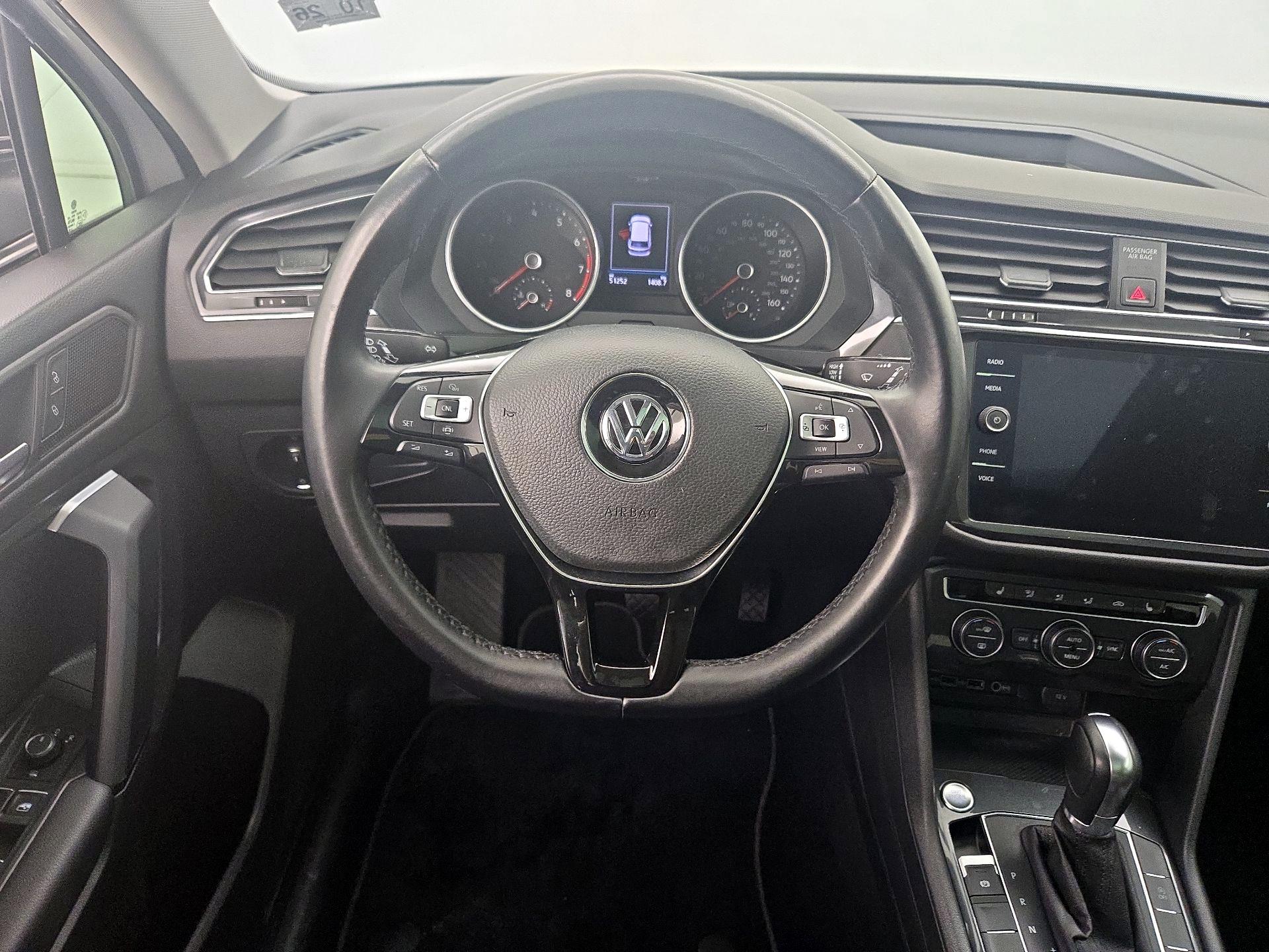Thumbnail: 2019 Volkswagen Tiguan - 10
