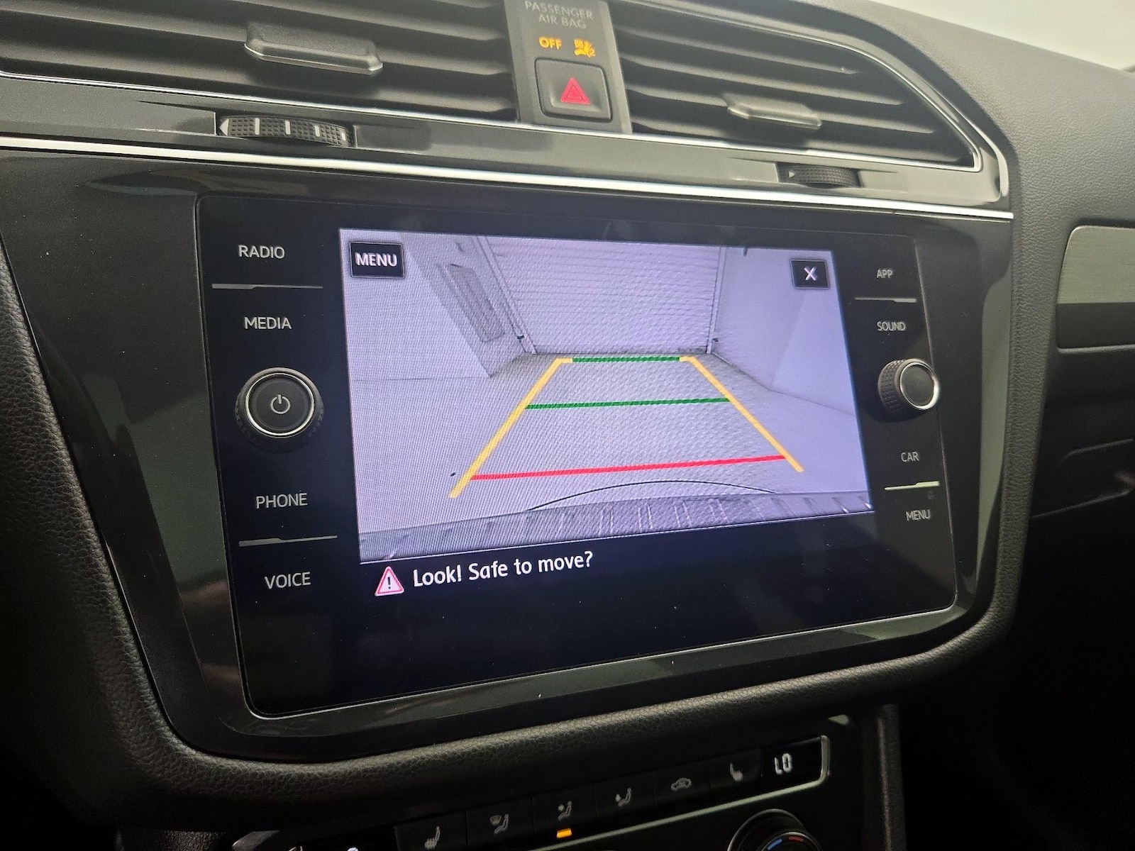 2019 Volkswagen Tiguan SE - Photo 15