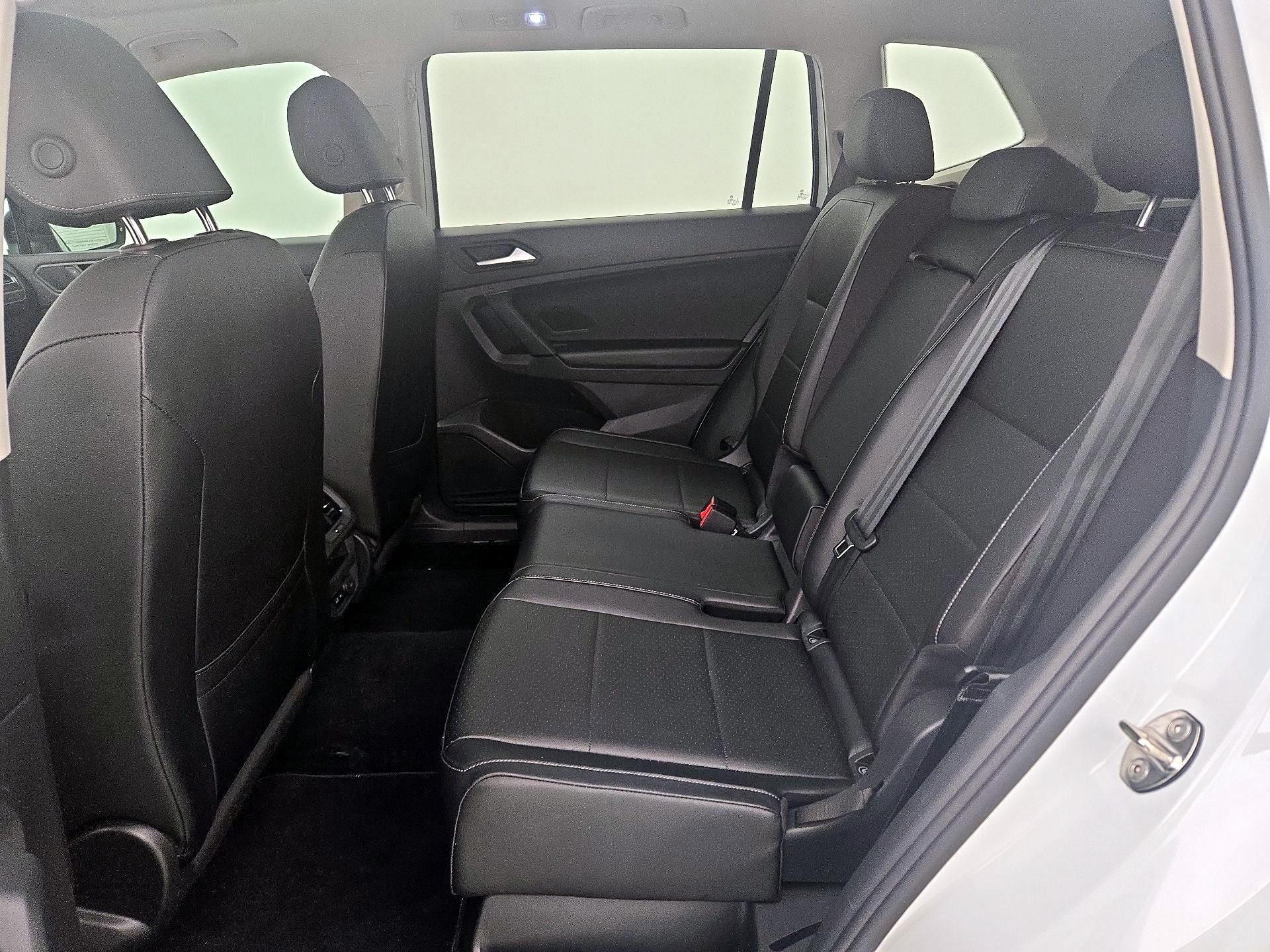 Thumbnail: 2019 Volkswagen Tiguan - 20