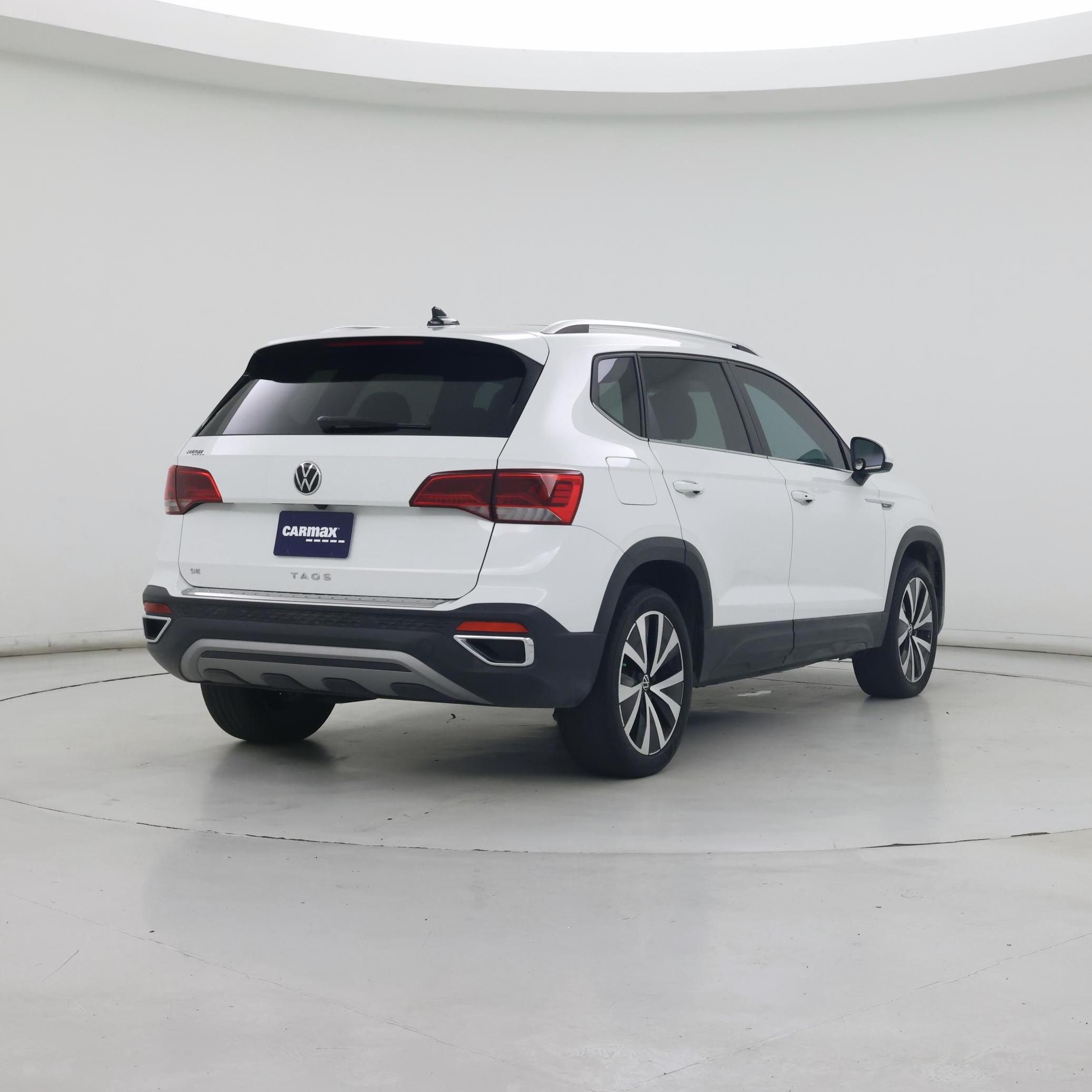 Thumbnail: 2023 Volkswagen Taos - 8