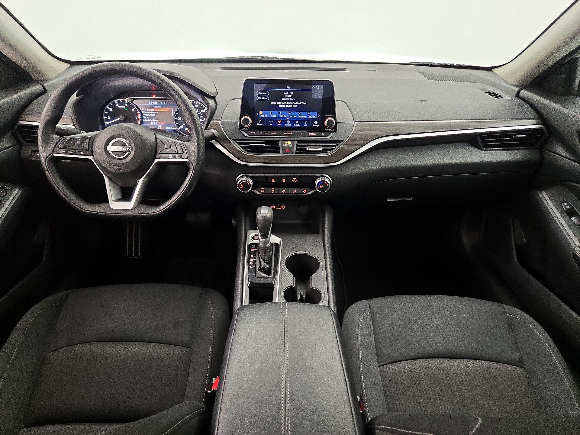 Thumbnail: 2025 Nissan Altima - 9