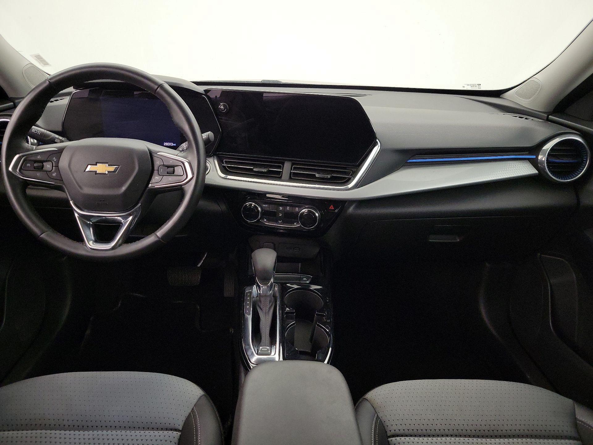 Thumbnail: 2025 Chevrolet Trax - 9