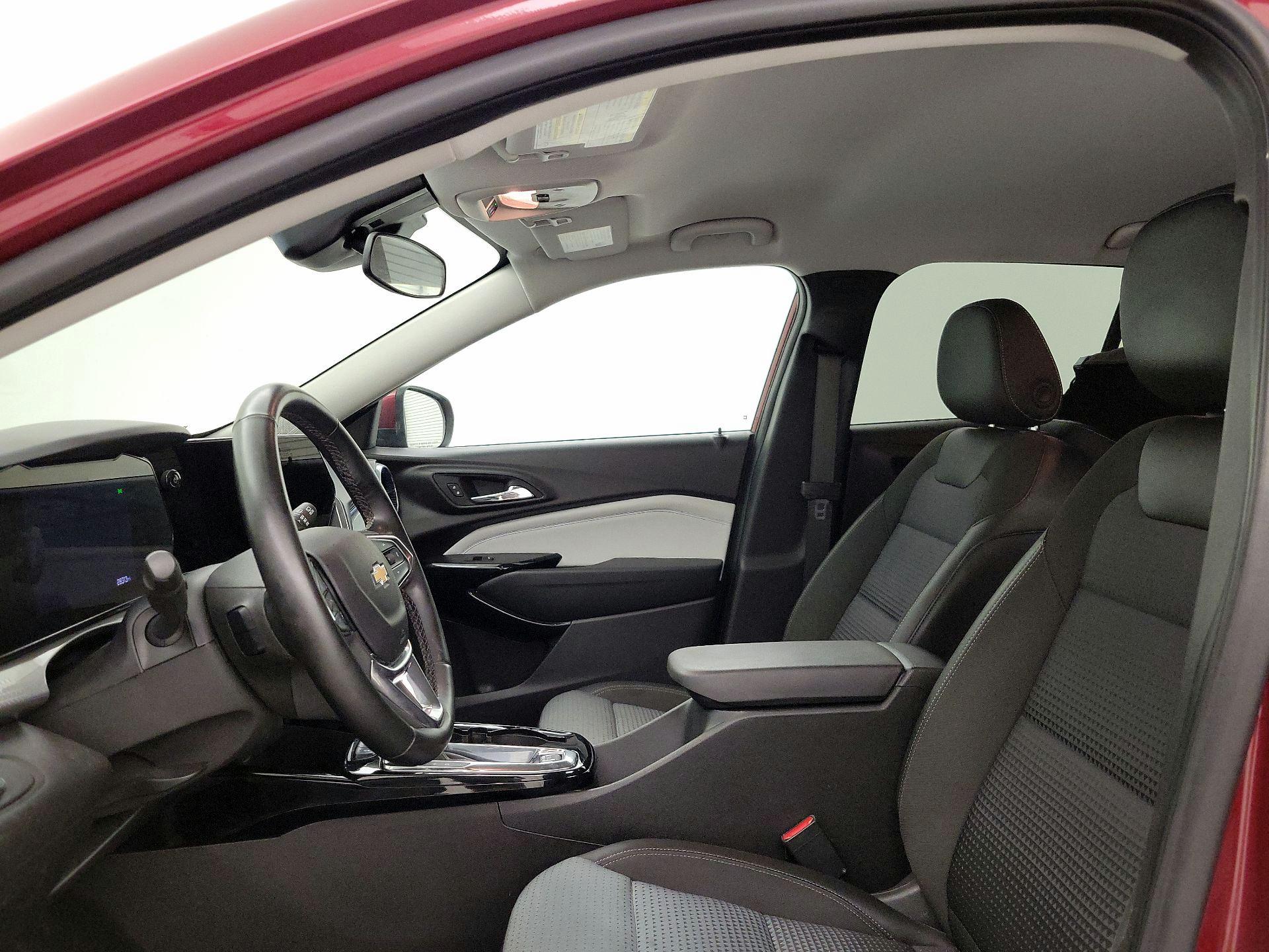Thumbnail: 2025 Chevrolet Trax - 19
