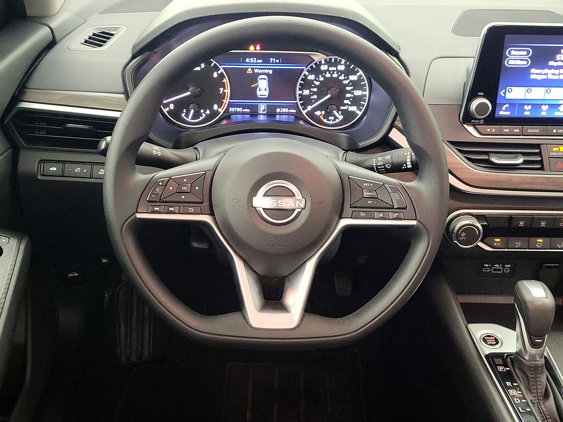 Thumbnail: 2025 Nissan Altima - 10