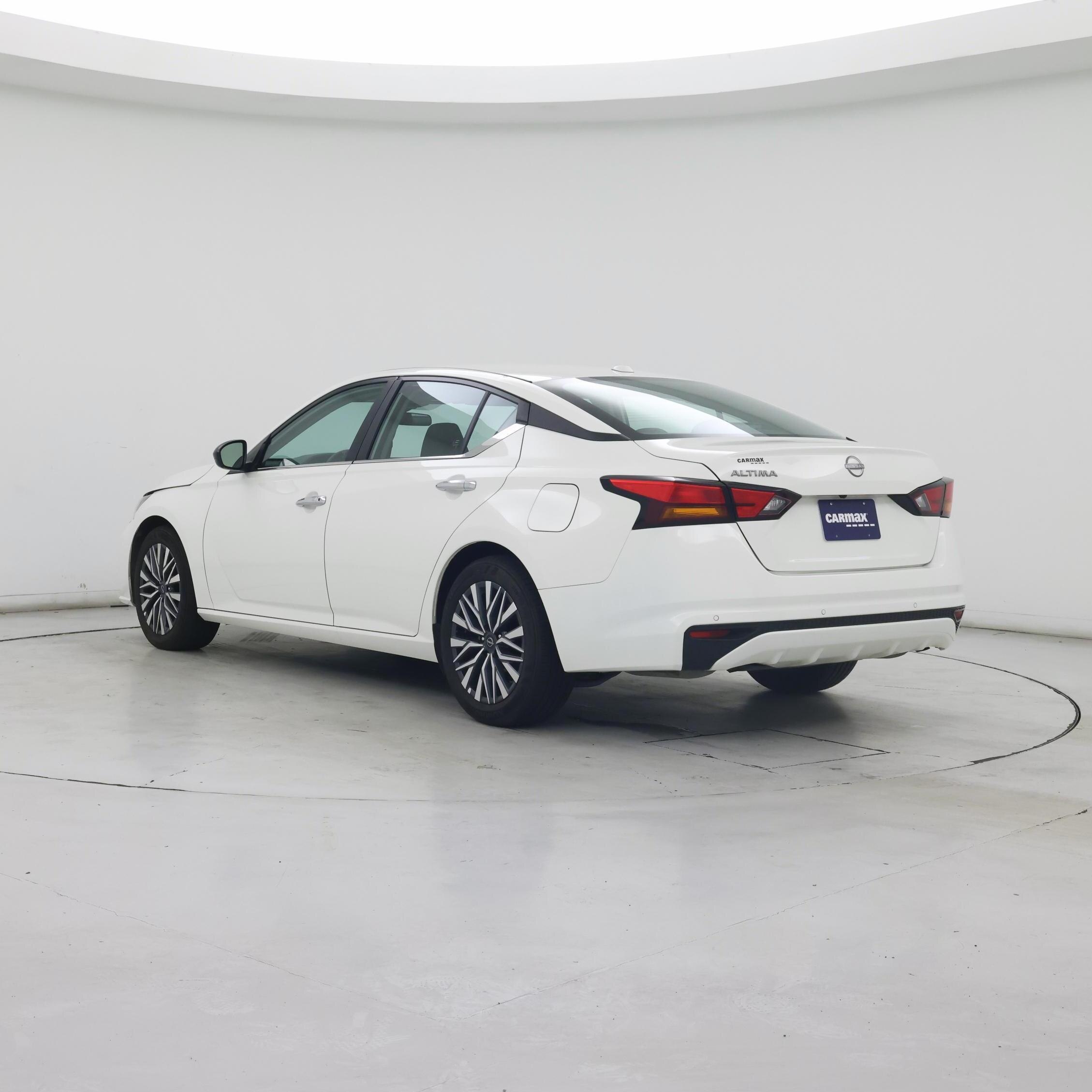 Thumbnail: 2025 Nissan Altima - 2