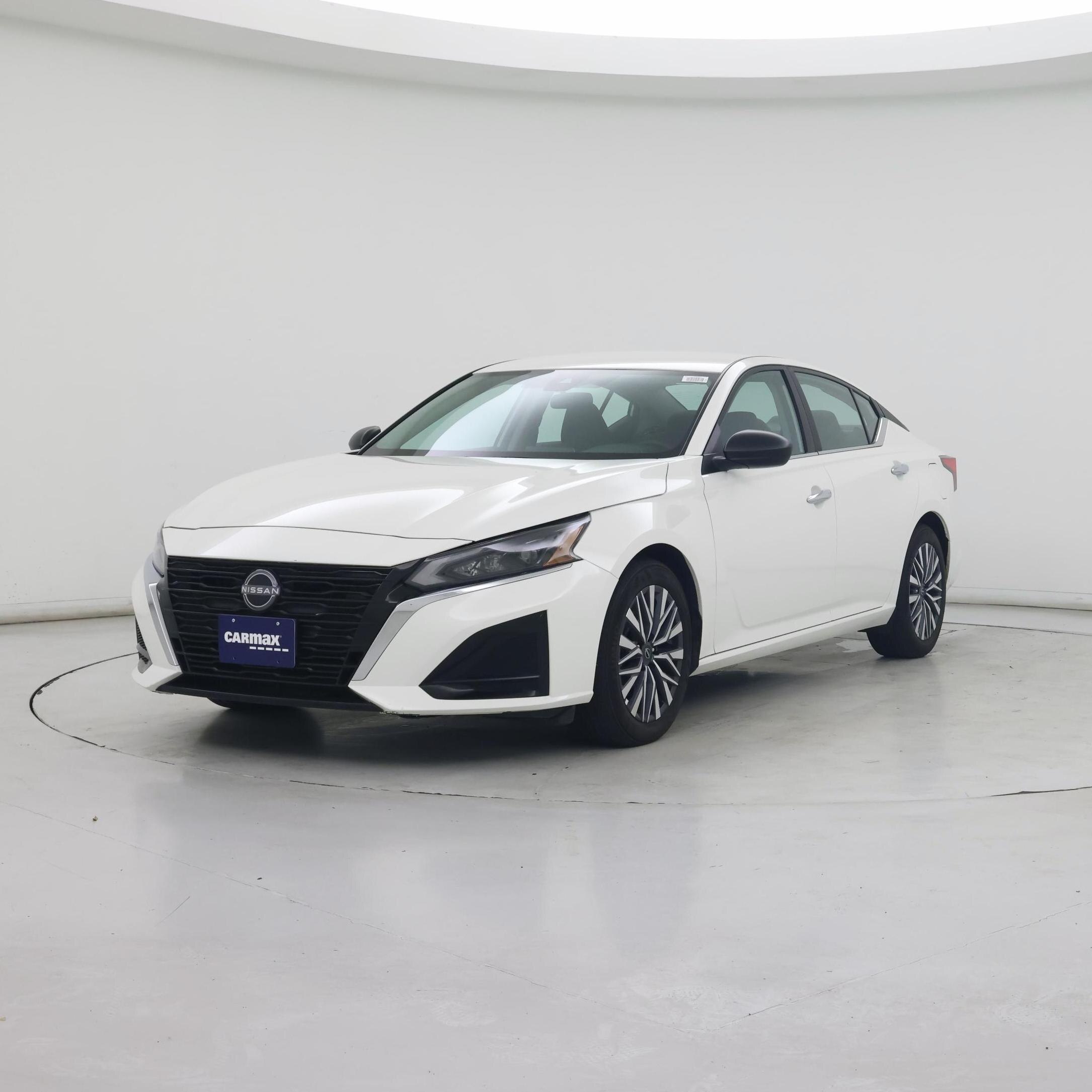 Thumbnail: 2025 Nissan Altima - 4