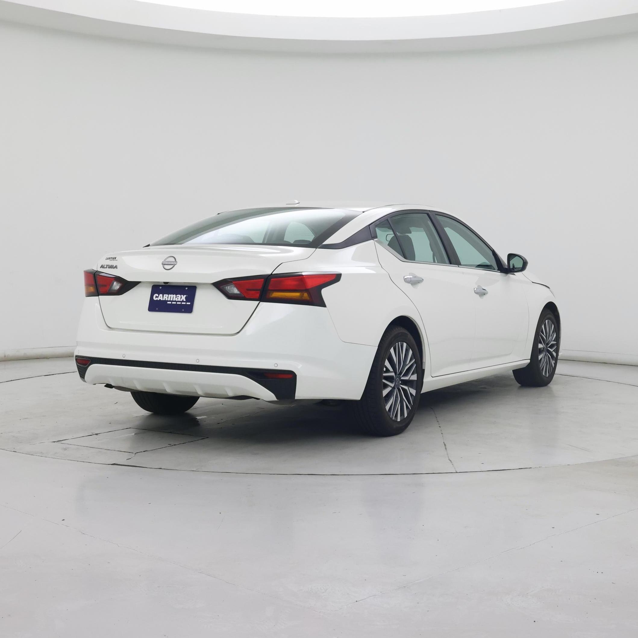 Thumbnail: 2025 Nissan Altima - 8