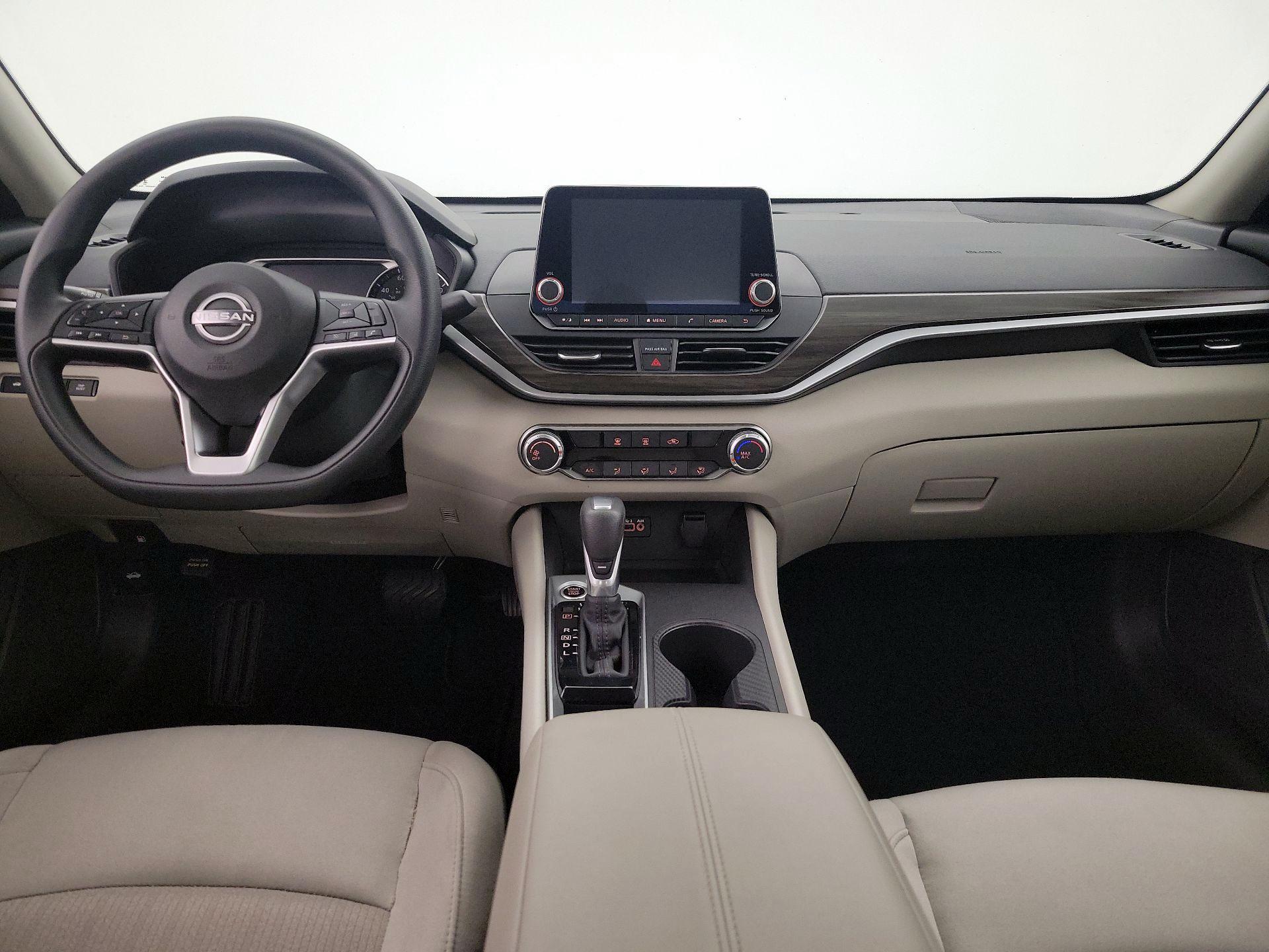Thumbnail: 2025 Nissan Altima - 9